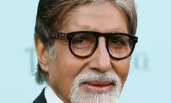 Amitabh Bachchan receives Lata Deenanath Mangeshkar Puraskar Amitabh Bachchan receives Lata Deenanath Mangeshkar Puraskar