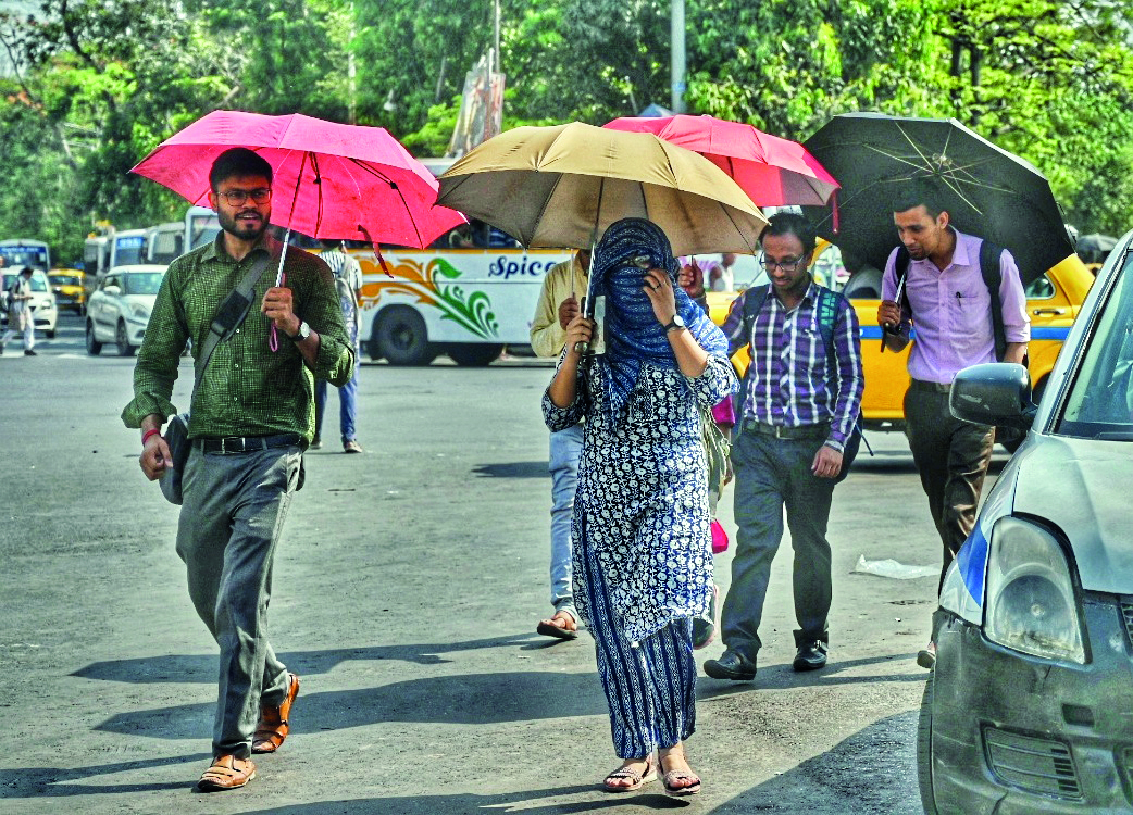 MeT issues ‘red alert’ for severe heatwave in 5 South Bengal dists