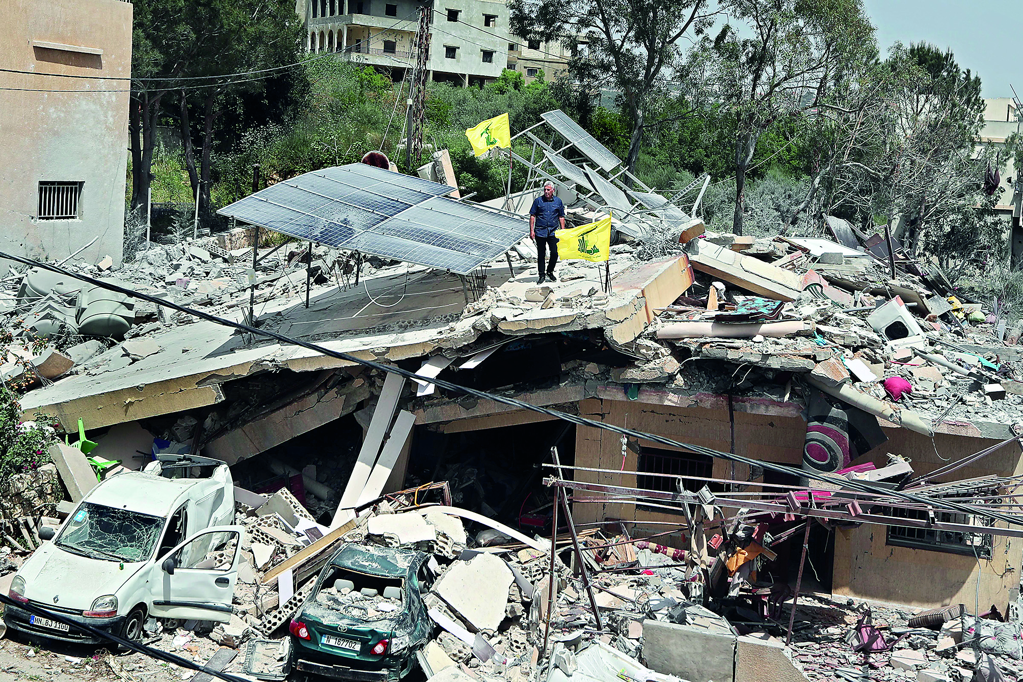 Hezbollah ambushes Israeli convoy