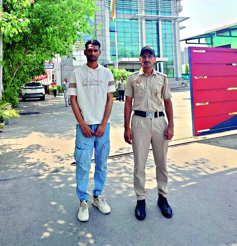 ‘Catch me if you can’: Man nabbed at IGIA for impersonating a pilot ‘Catch me if you can’: Man nabbed at IGIA for impersonating a pilot