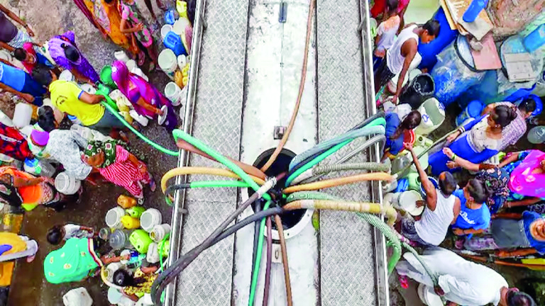 Reservoir levels in Southern India plummet to 17 % capacity: CWC Reservoir levels in Southern India plummet to 17 % capacity: CWC