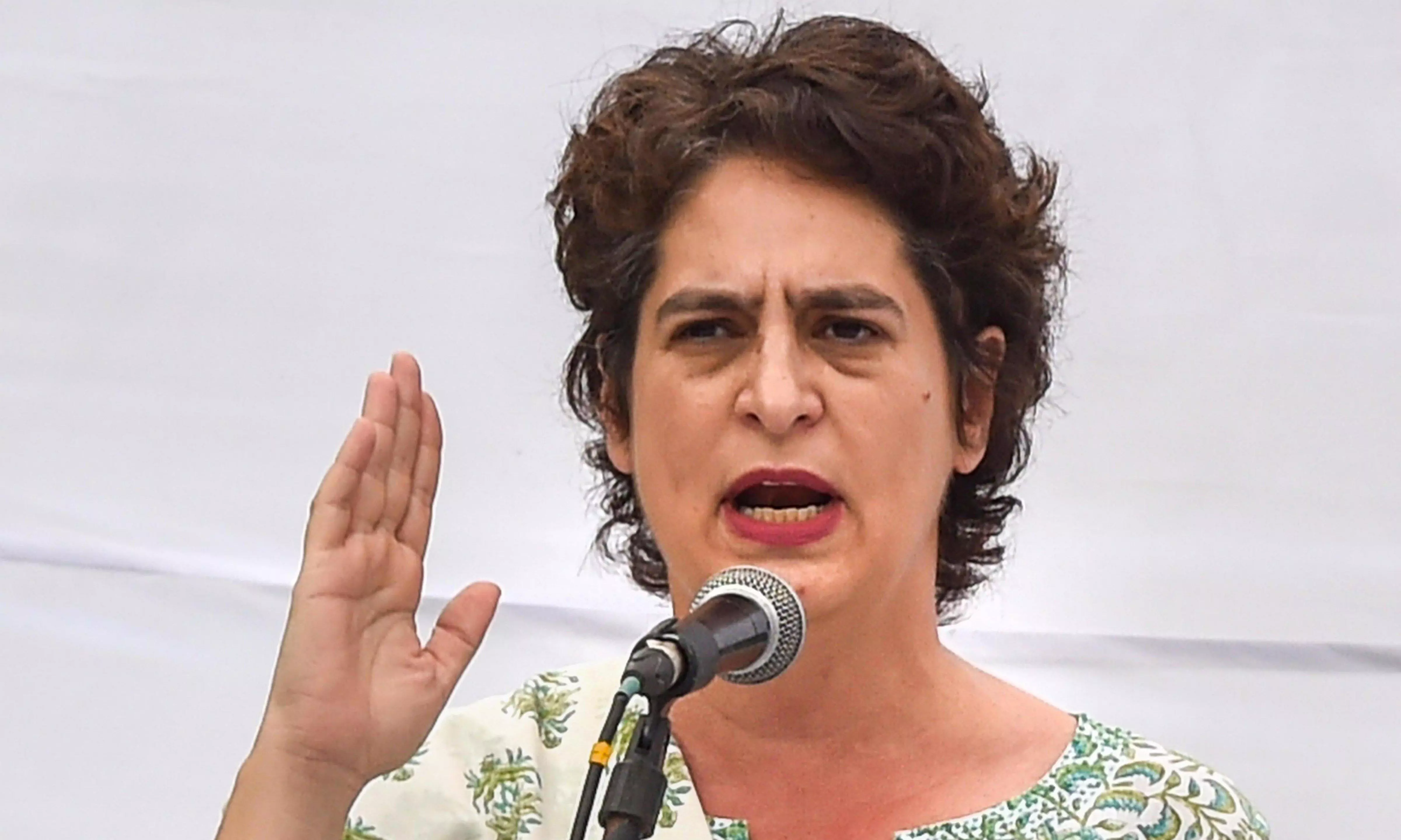 Cong slams PM for ‘snatching quota’ remarks, dubs him ‘mehengai man’ Cong slams PM for ‘snatching quota’ remarks, dubs him ‘mehengai man’