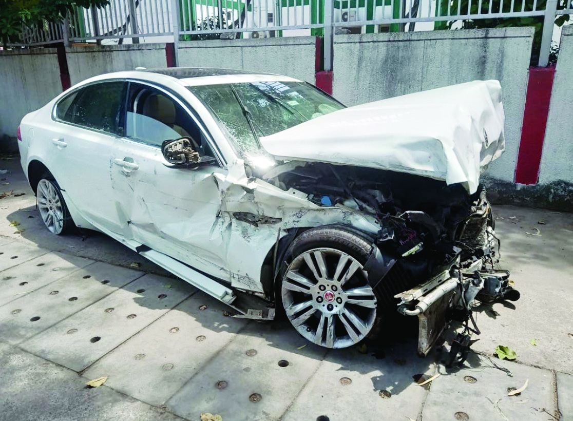 Jaguar driver held after early morning crash in Delhi Cantt Jaguar driver held after early morning crash in Delhi Cantt