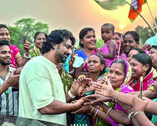 Bengali star Dev files nomination for Ghatal Lok Sabha constituency Bengali star Dev files nomination for Ghatal Lok Sabha constituency