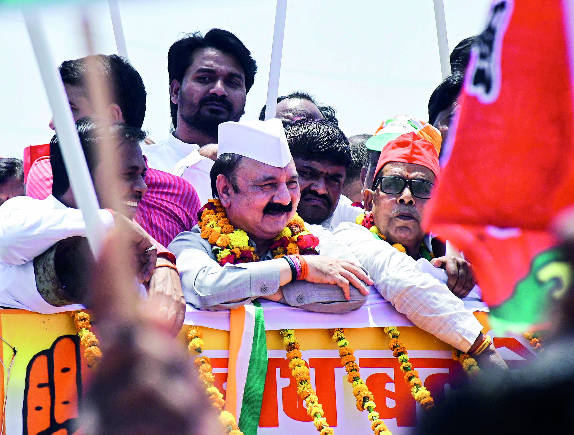 Gandhi family loyalist KL Sharma fielded from Amethi against Irani Gandhi family loyalist KL Sharma fielded from Amethi against Irani
