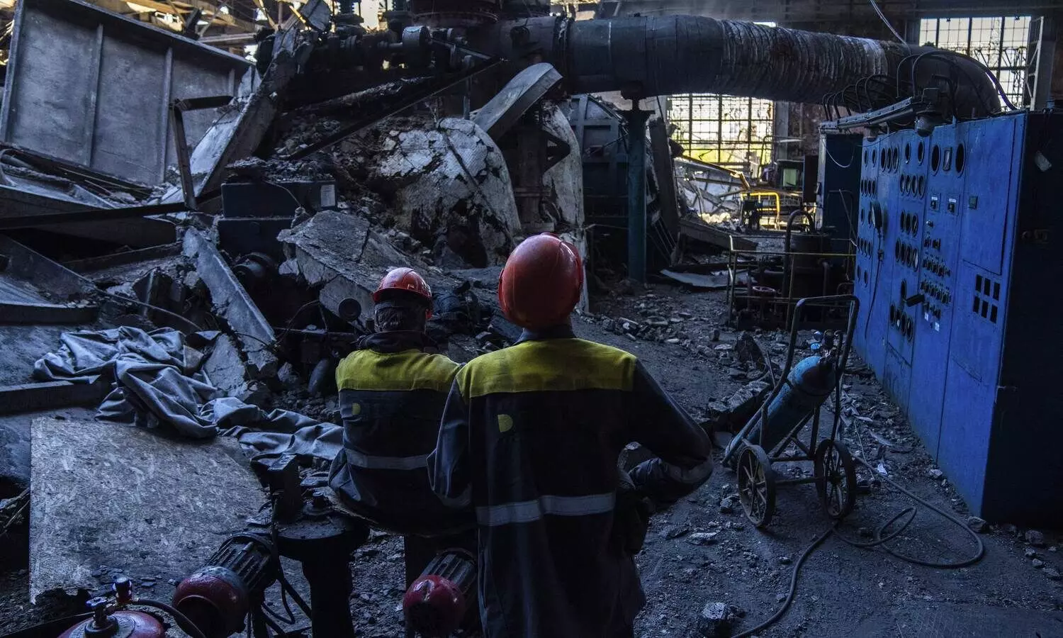 Drone footage shows Ukrainian village battered to ruins as residents flee Russian advance
