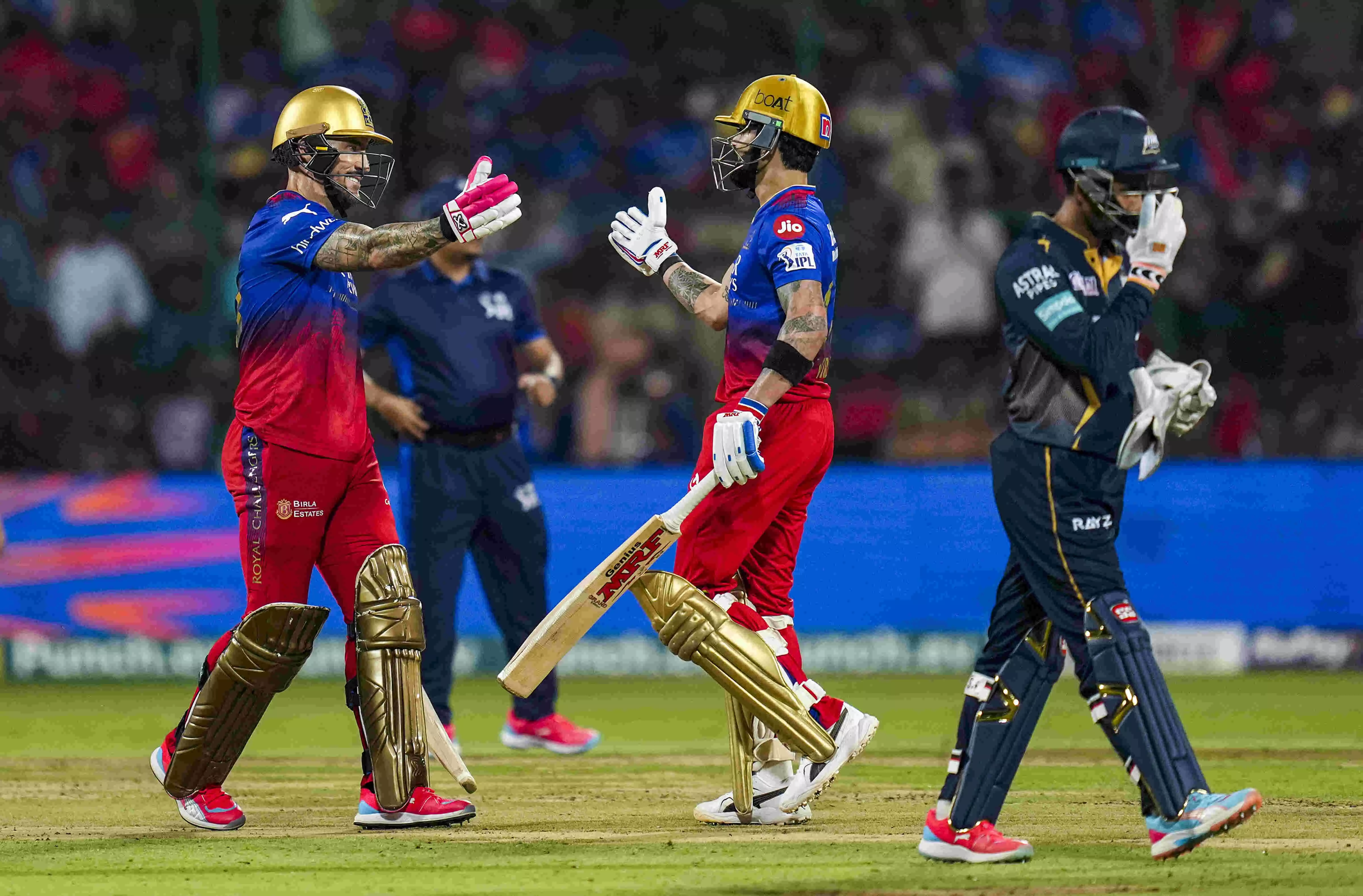 Du Plessis fifty, bowlers carry RCB to four-wicket win over GT