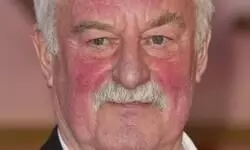 Actor Bernard Hill of Titanic and Lord of the Rings has died at 79 Actor Bernard Hill of Titanic and Lord of the Rings has died at 79