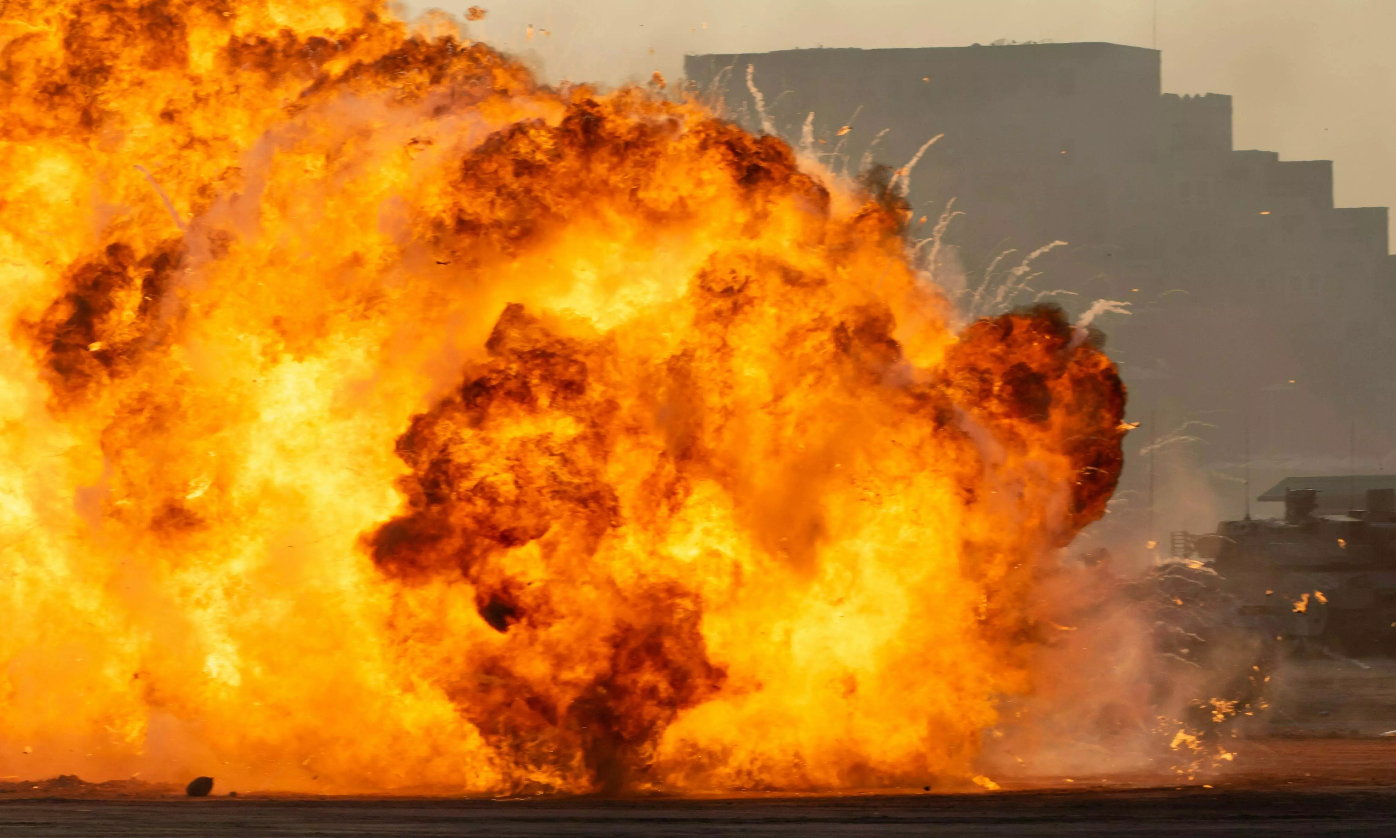 Bomb explosion: Teenager dies in Bengal Bomb explosion: Teenager dies in Bengal