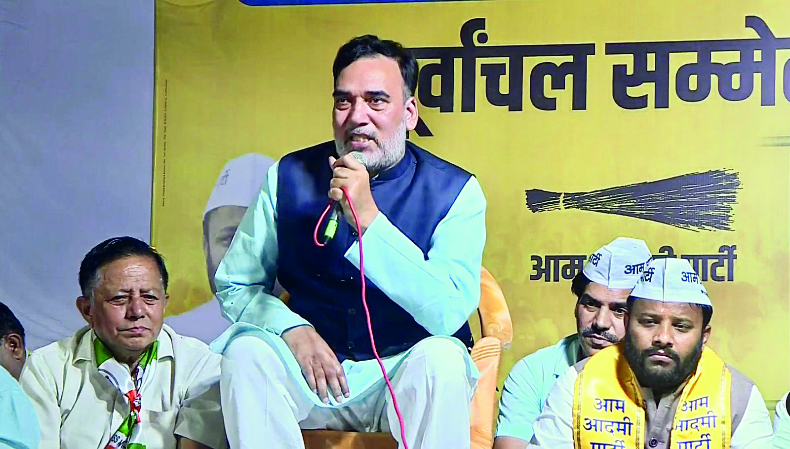 Gopal Rai urges voters to choose working MPs over useless ones