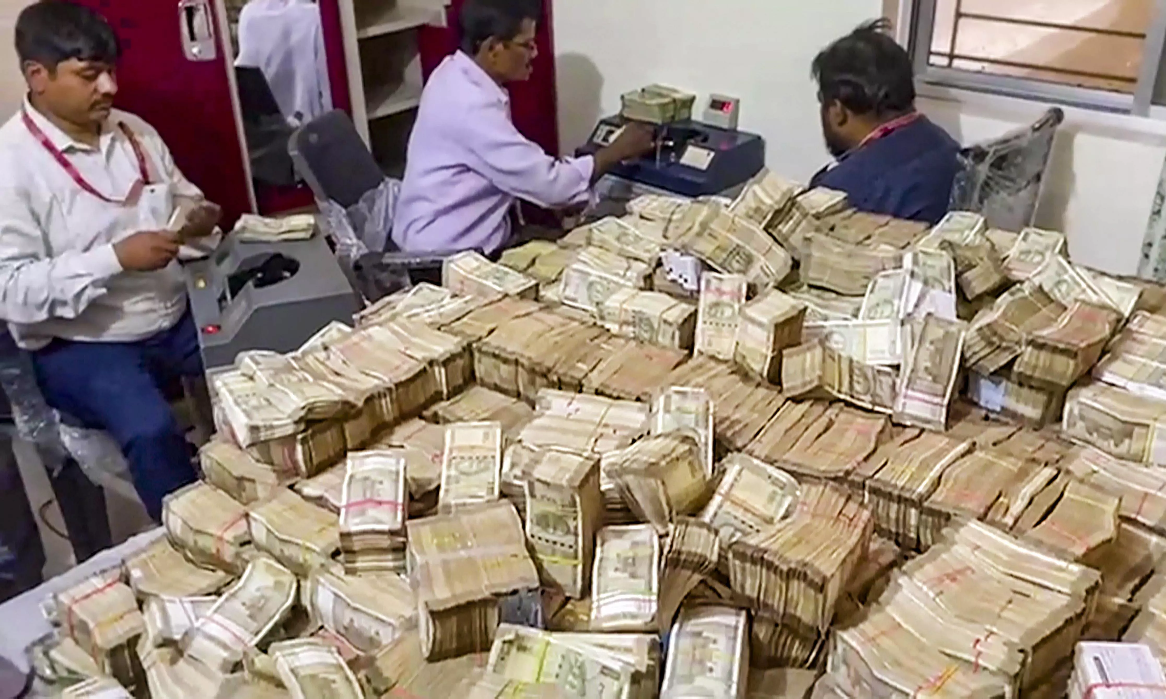 ED arrests Ministers secretary, domestic help in Jharkhand cash haul