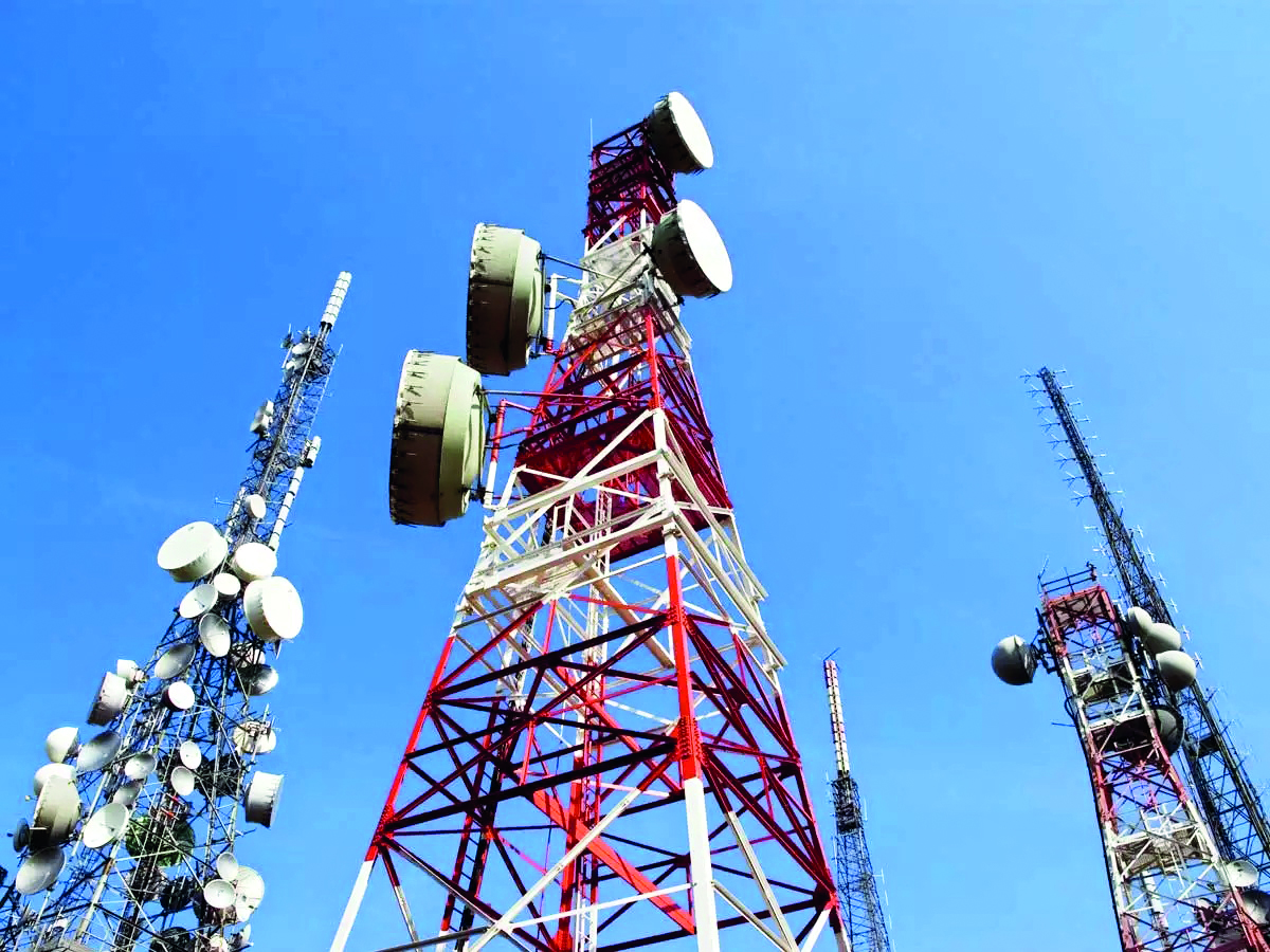 DoT disconnects numbers, blocks mobile phones, involved in frauds DoT disconnects numbers, blocks mobile phones, involved in frauds