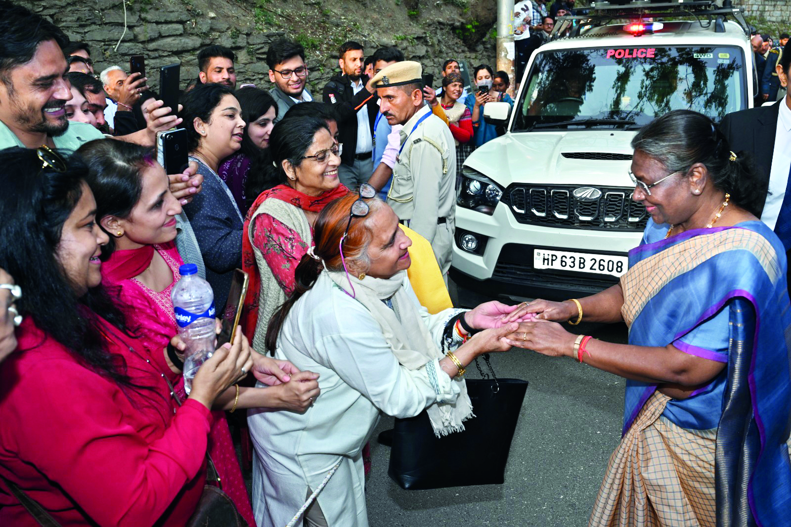 Prez dives into Shimla’s heritage & culture Prez dives into Shimla’s heritage & culture