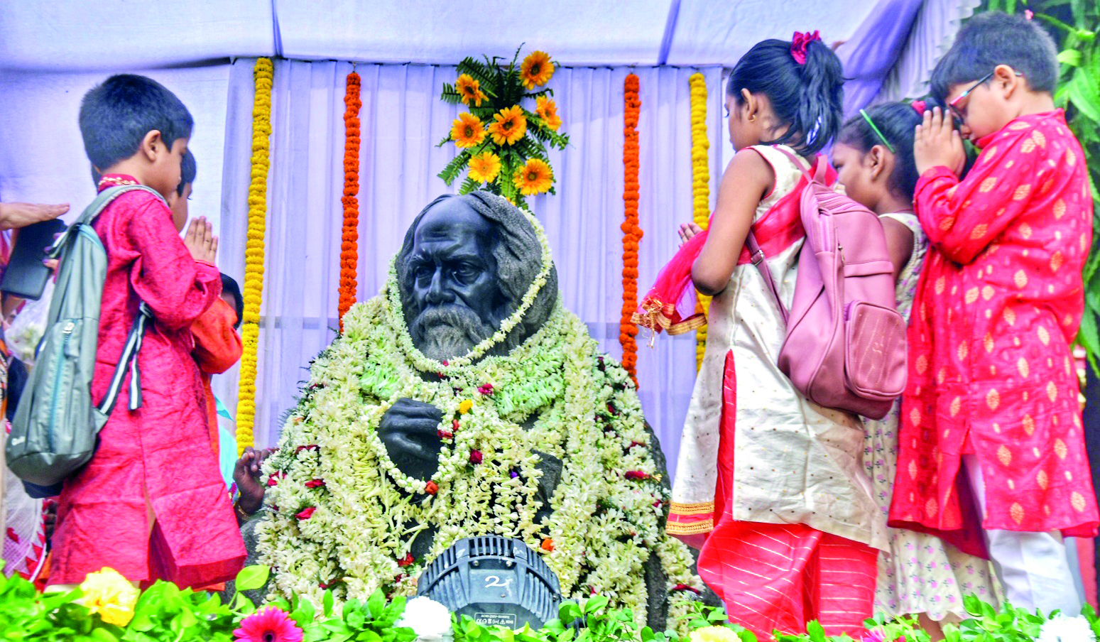 163rd birth anniv of Rabindranath Tagore observed with enthusiasm 163rd birth anniv of Rabindranath Tagore observed with enthusiasm