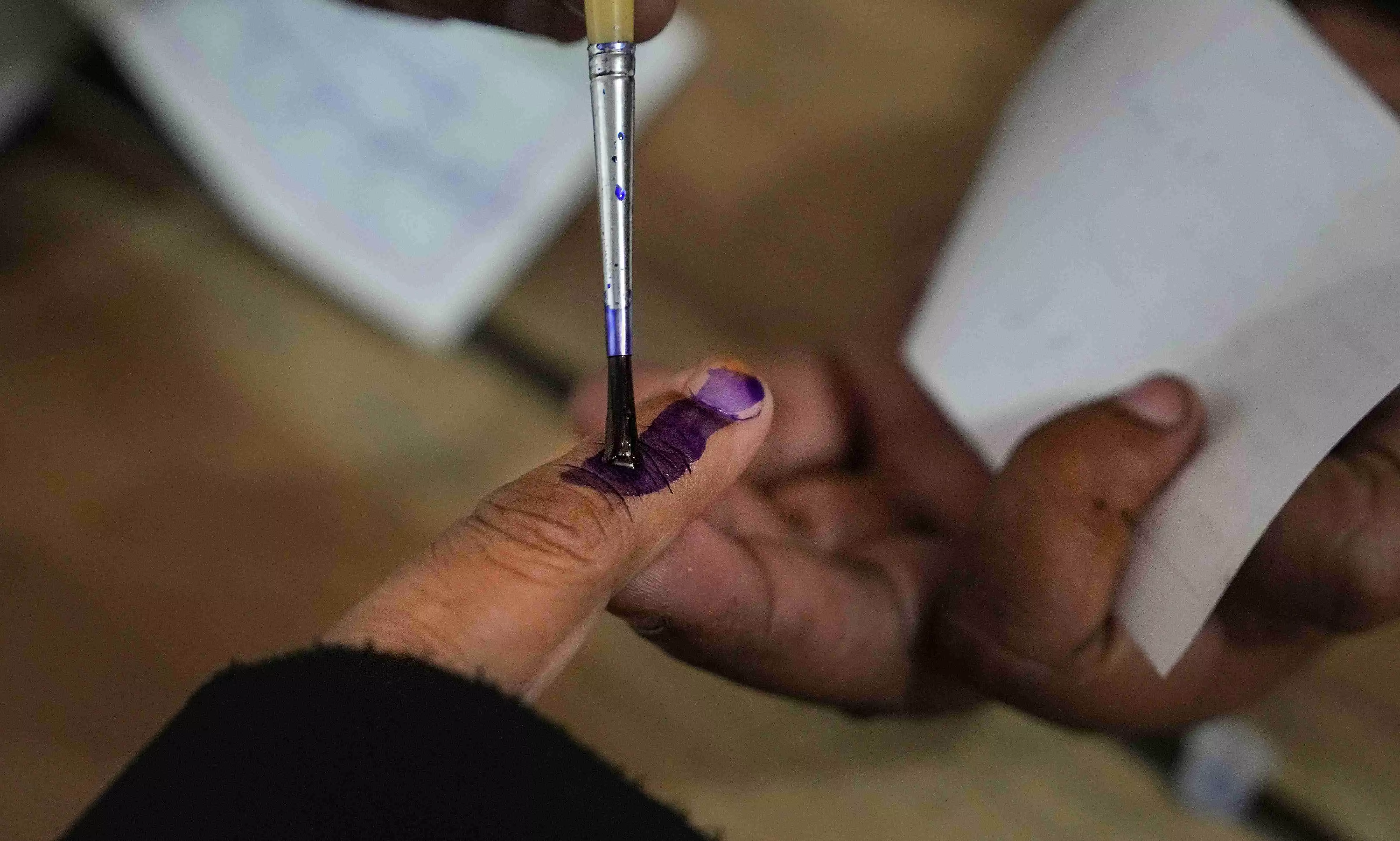 Over 52,000 Kashmiri migrants eligible to vote in Srinagar LS election Over 52,000 Kashmiri migrants eligible to vote in Srinagar LS election
