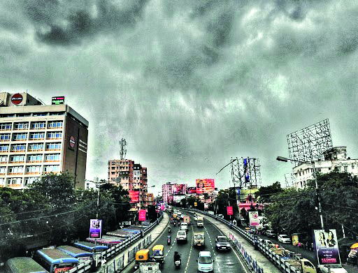 ‘Thunderstorms & gusty wind at 40-60 kmph likely in South Bengal’ ‘Thunderstorms & gusty wind at 40-60 kmph likely in South Bengal’