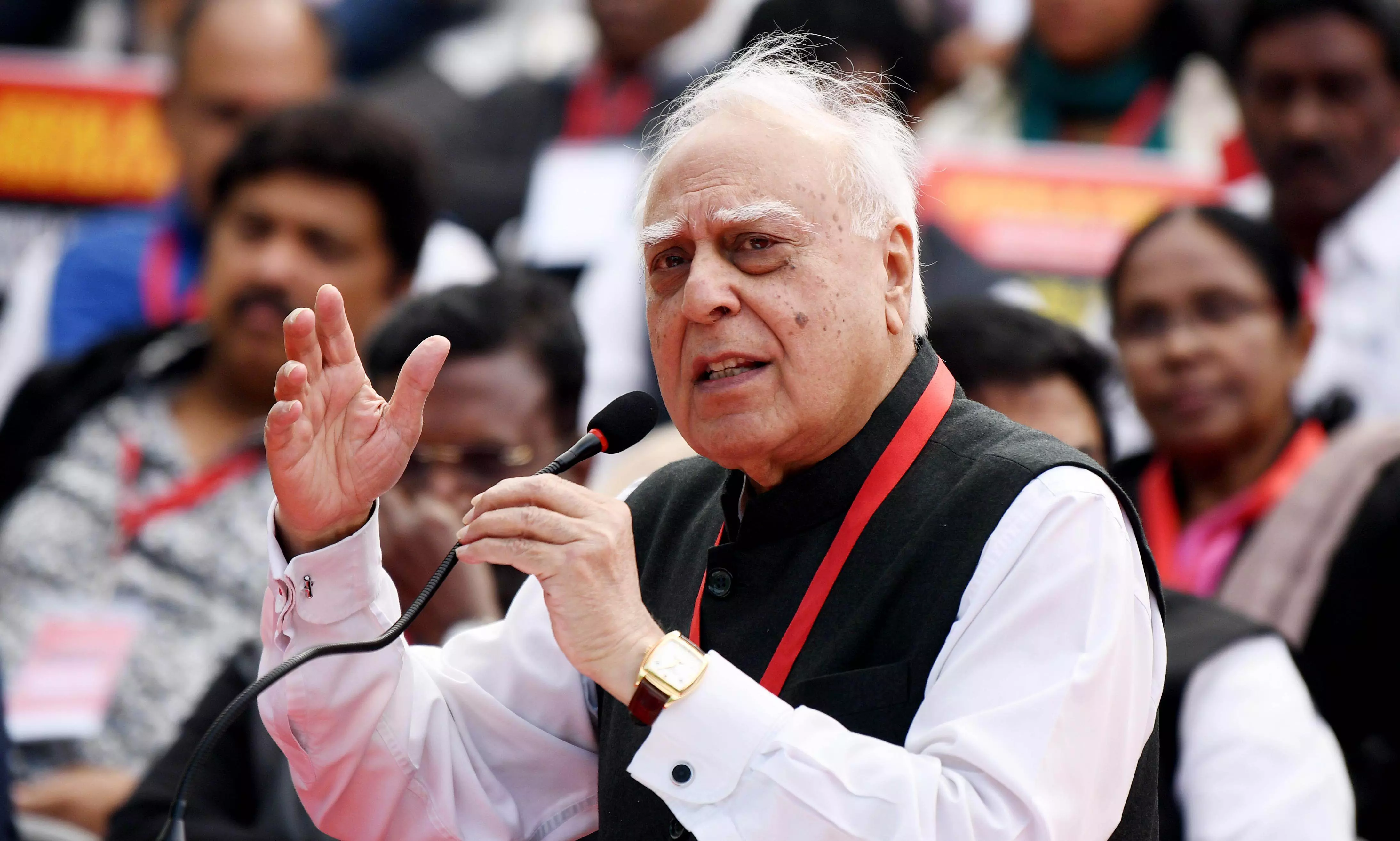 Kapil Sibal slams ED for playing politics over CM Kejriwals interim bail Kapil Sibal slams ED for playing politics over CM Kejriwals interim bail