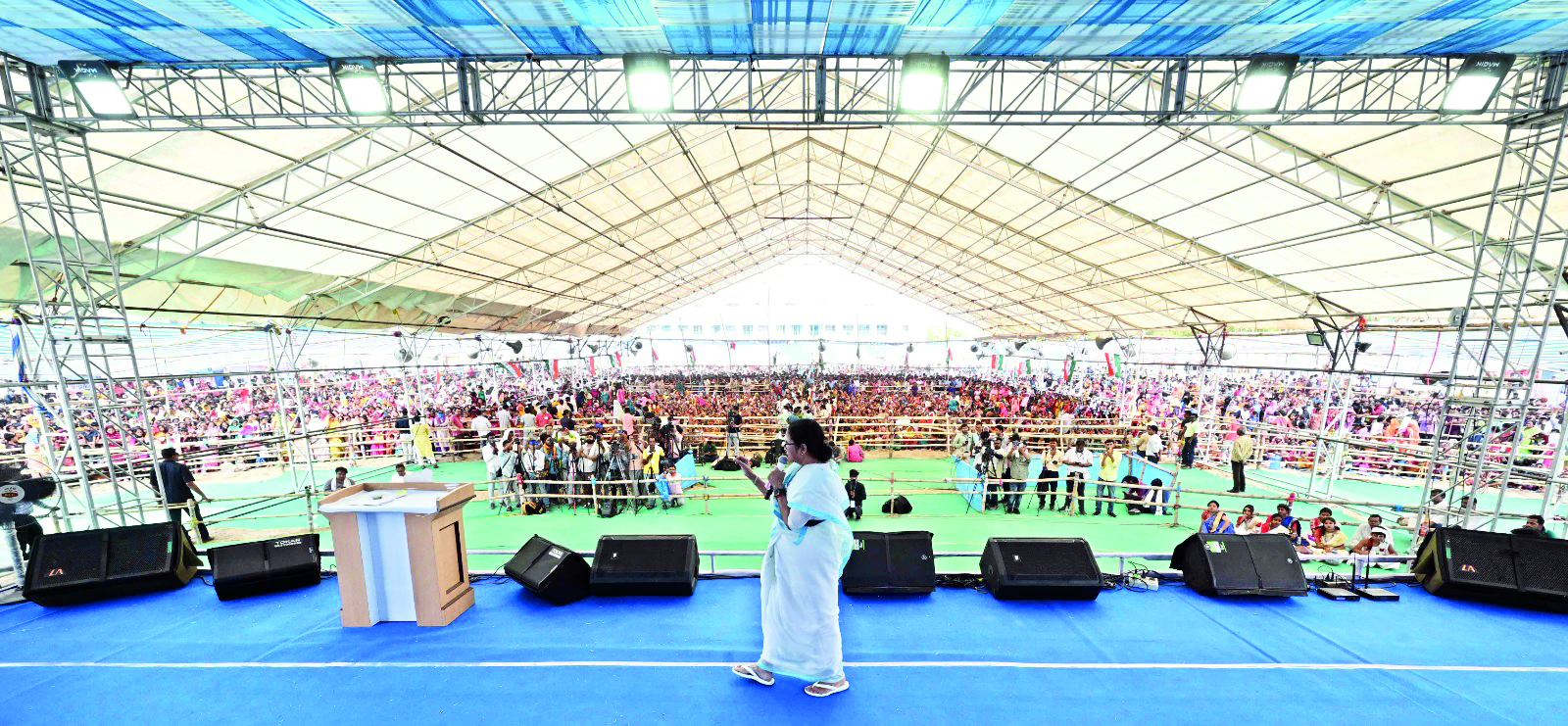 Howrah gears up for PM & Mamata’s rallies on Sun Howrah gears up for PM & Mamata’s rallies on Sun