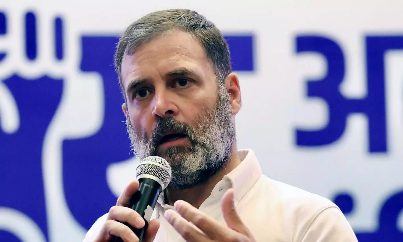 Rahul Gandhi calls PM puppet king of tempo billionaires