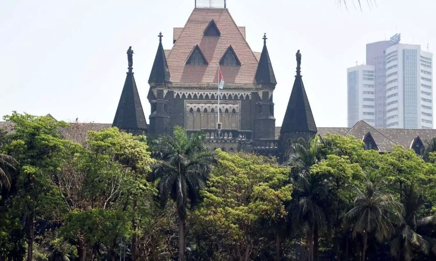 Person cant be detained merely because of non-cooperation: Bombay HC