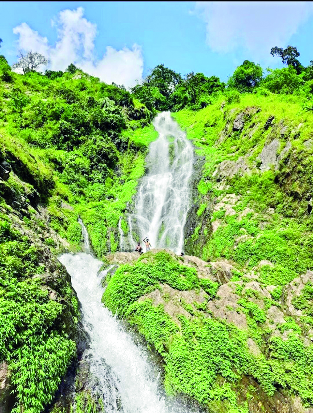 ‘Aasale Falls’ to soon emerge as a tourist hotspot near Mirik ‘Aasale Falls’ to soon emerge as a tourist hotspot near Mirik