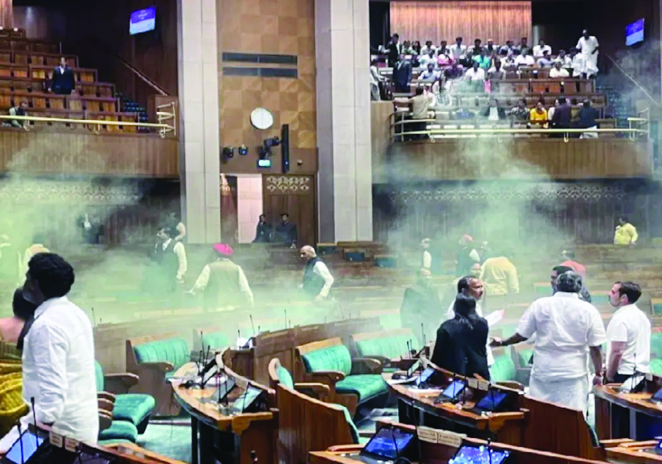 Parliament breach: Eight suspended Delhi Police personnel to be reinstated Parliament breach: Eight suspended Delhi Police personnel to be reinstated