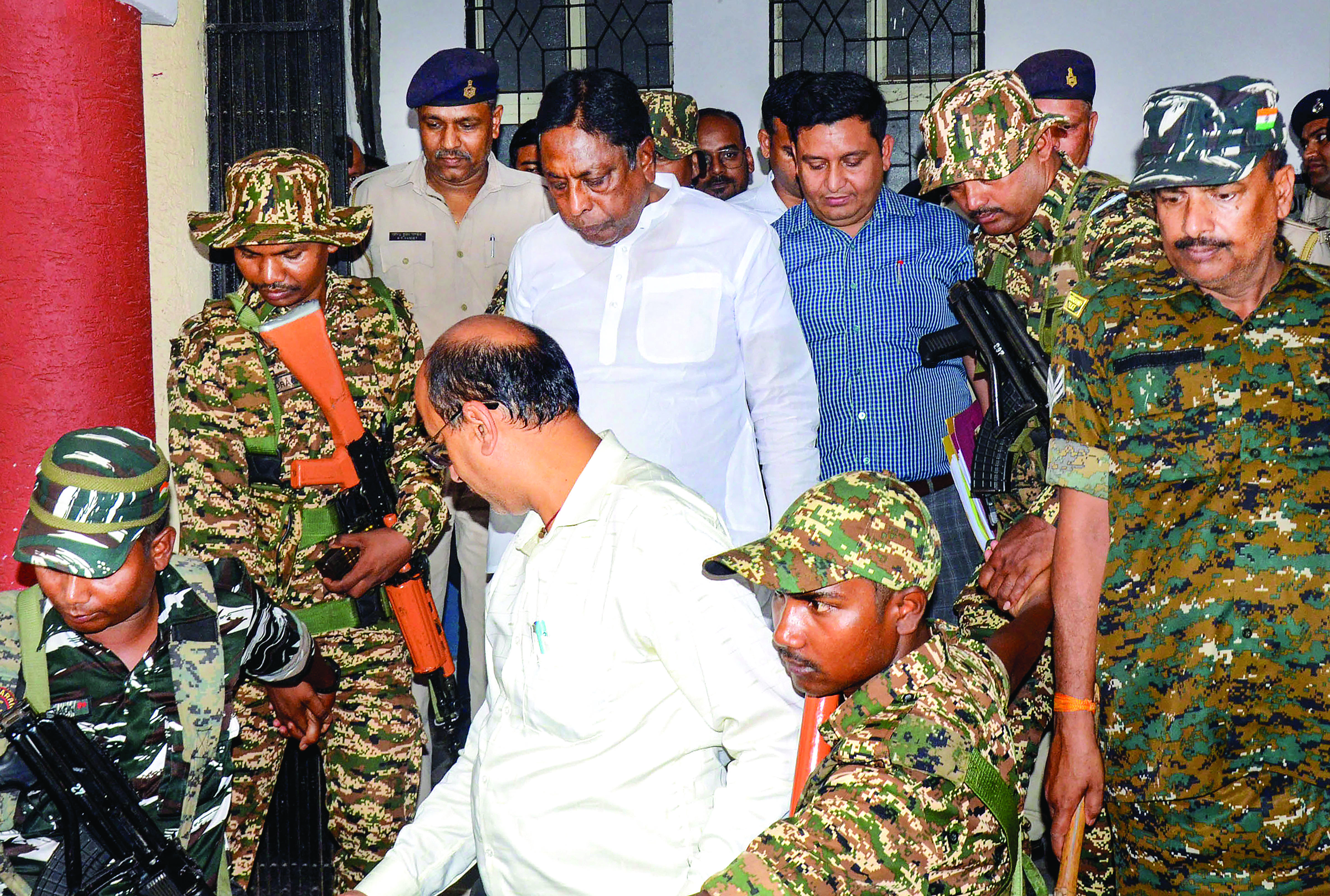 Arrested J’khand Min Alamgir remanded to 6-day ED custody Arrested J’khand Min Alamgir remanded to 6-day ED custody