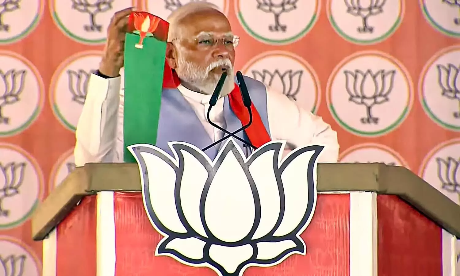 SP, Congress will give peoples property for vote jihad: PM Modi