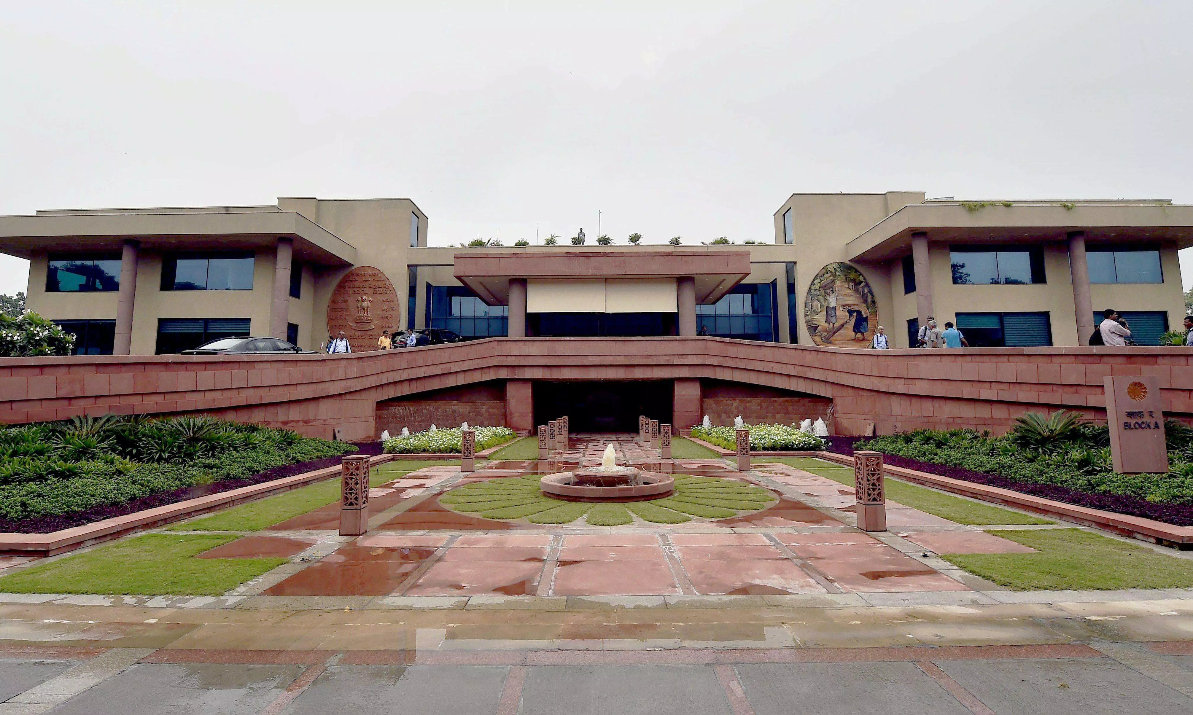 New MPs may be welcomed at annexe due to incomplete re-development New MPs may be welcomed at annexe due to incomplete re-development