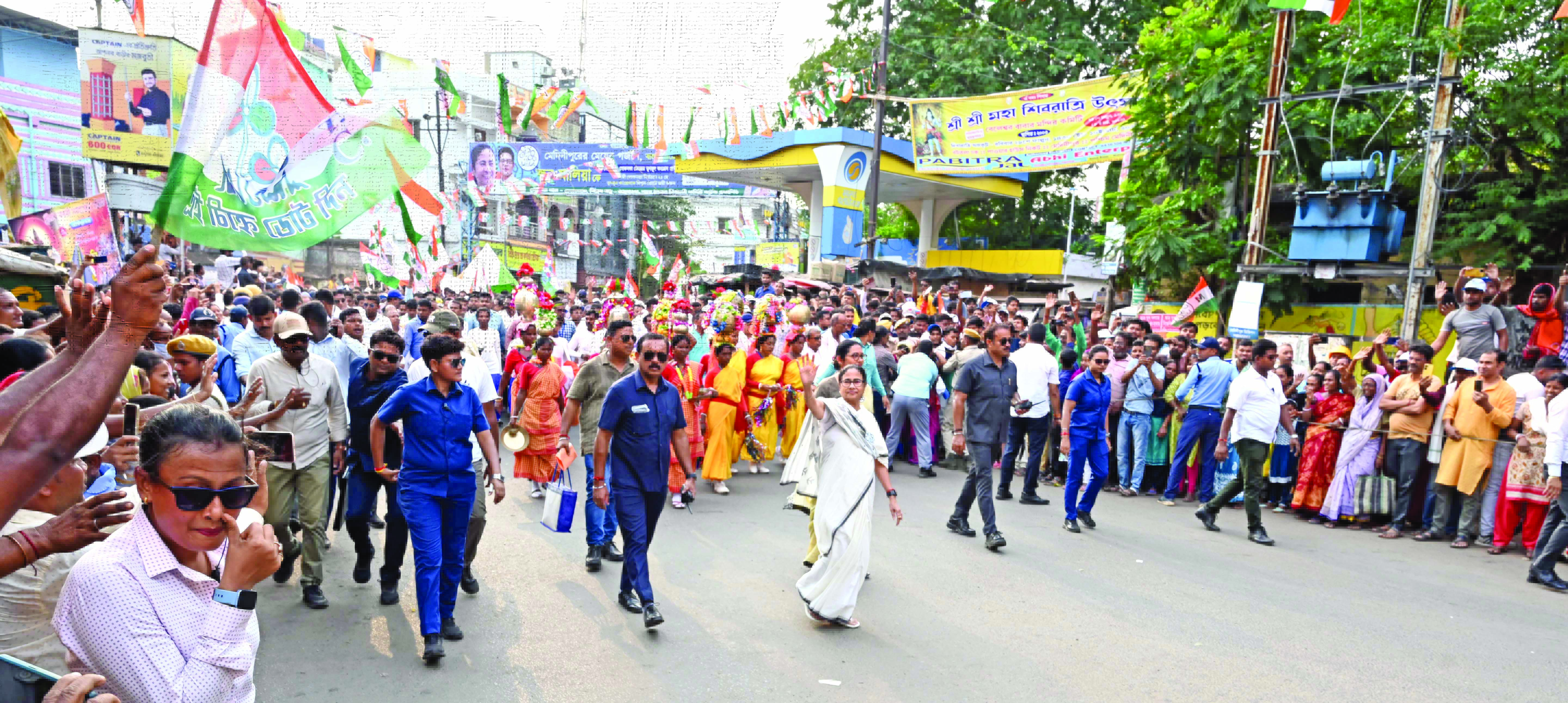 Constitution will collapse if Modi isn’t voted out of power, says Mamata Constitution will collapse if Modi isn’t voted out of power, says Mamata