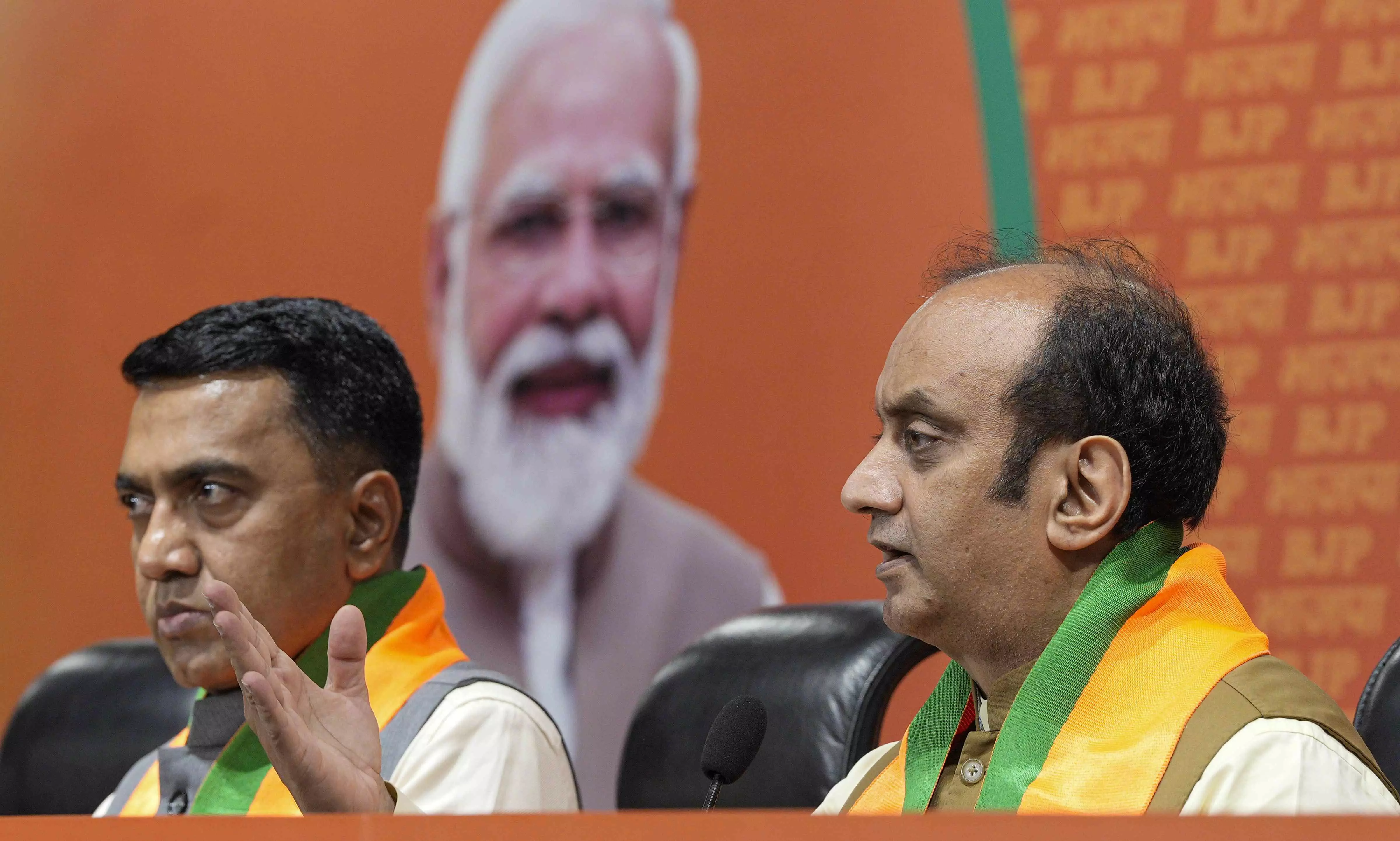 BJP fires fresh salvo at Kejriwal over Maliwal case