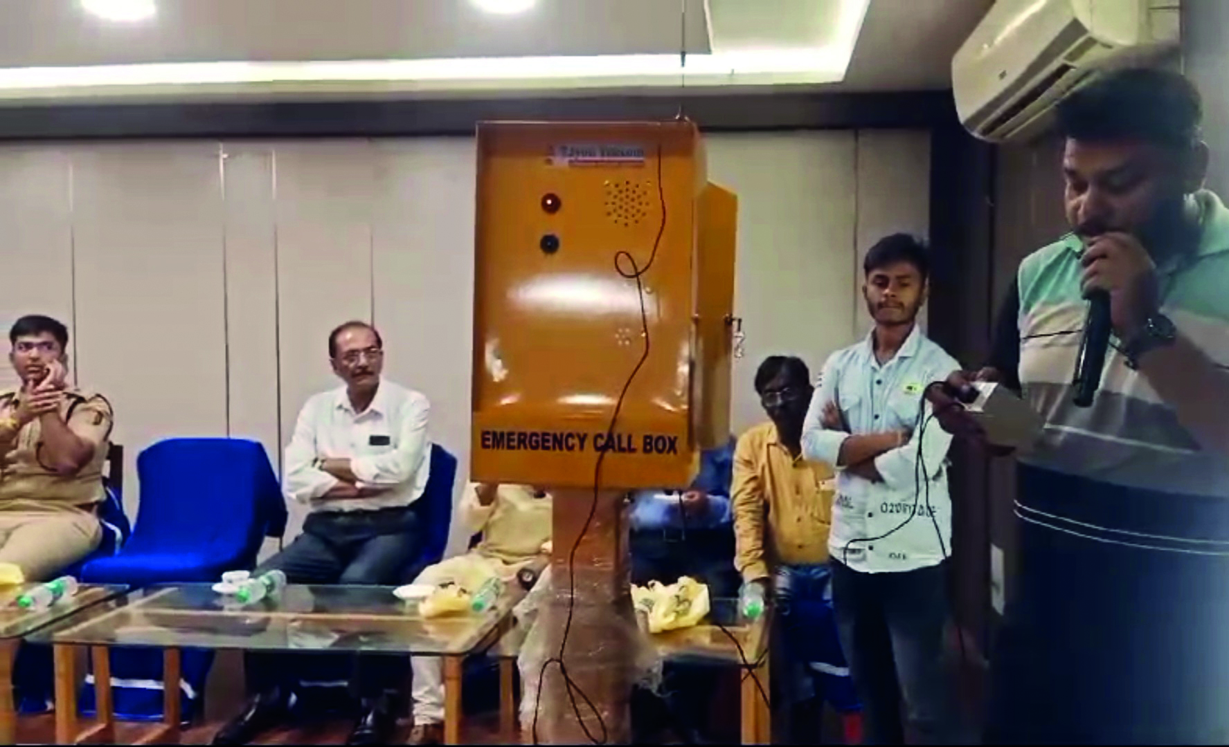 Security: Spl alarm device to be installed in jewellery shops