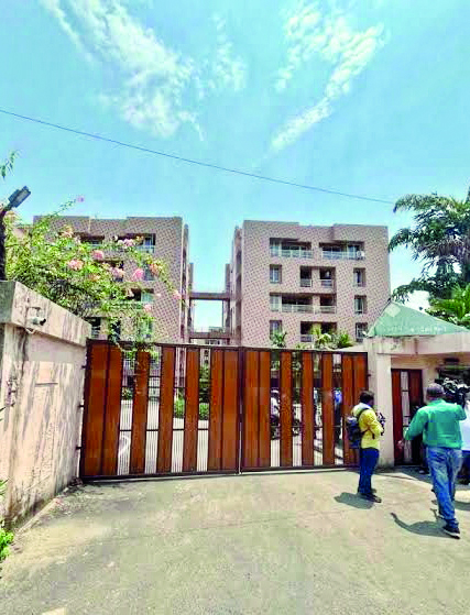 Police trace dead Bangladeshi MP’s mobile tower location to UP Police trace dead Bangladeshi MP’s mobile tower location to UP