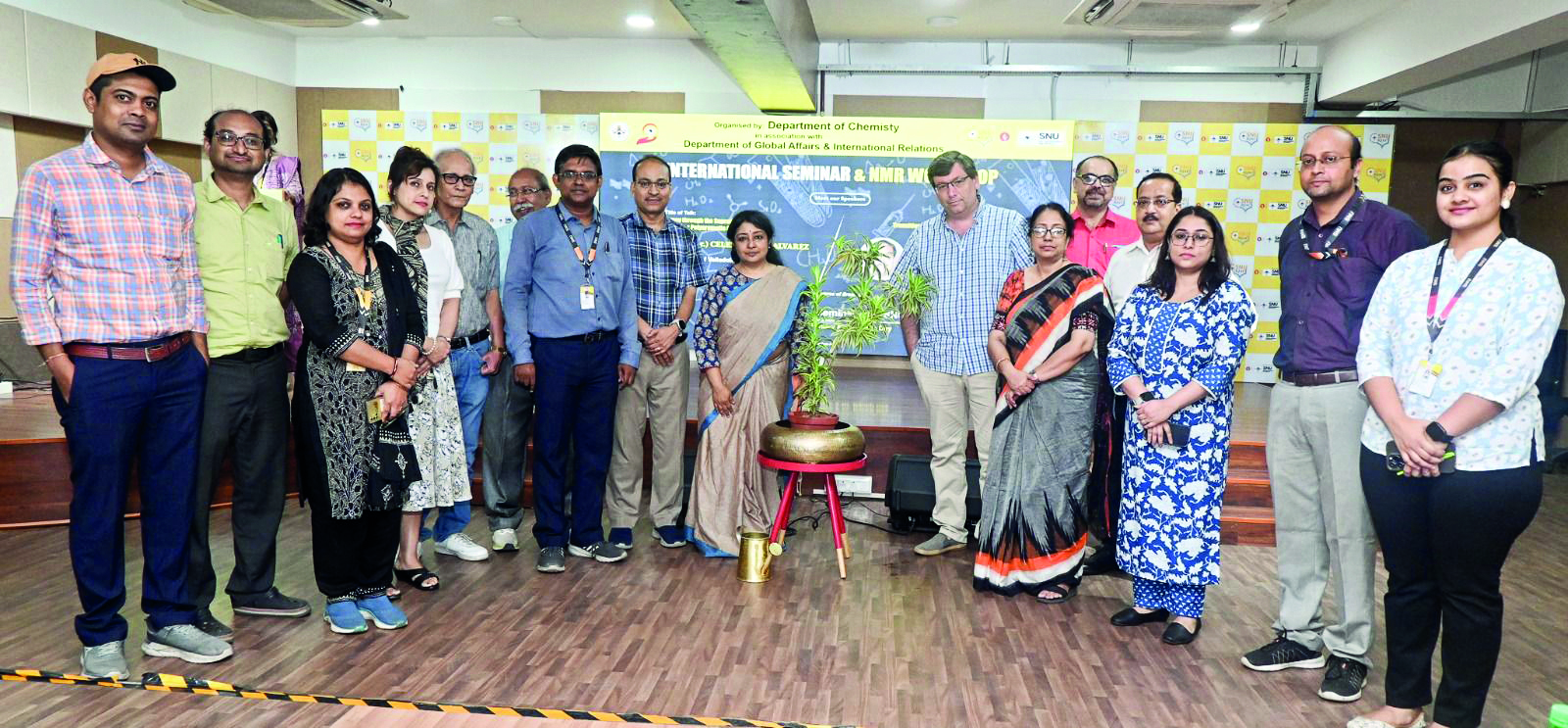 SNU hosts international seminar & NMR workshop SNU hosts international seminar & NMR workshop