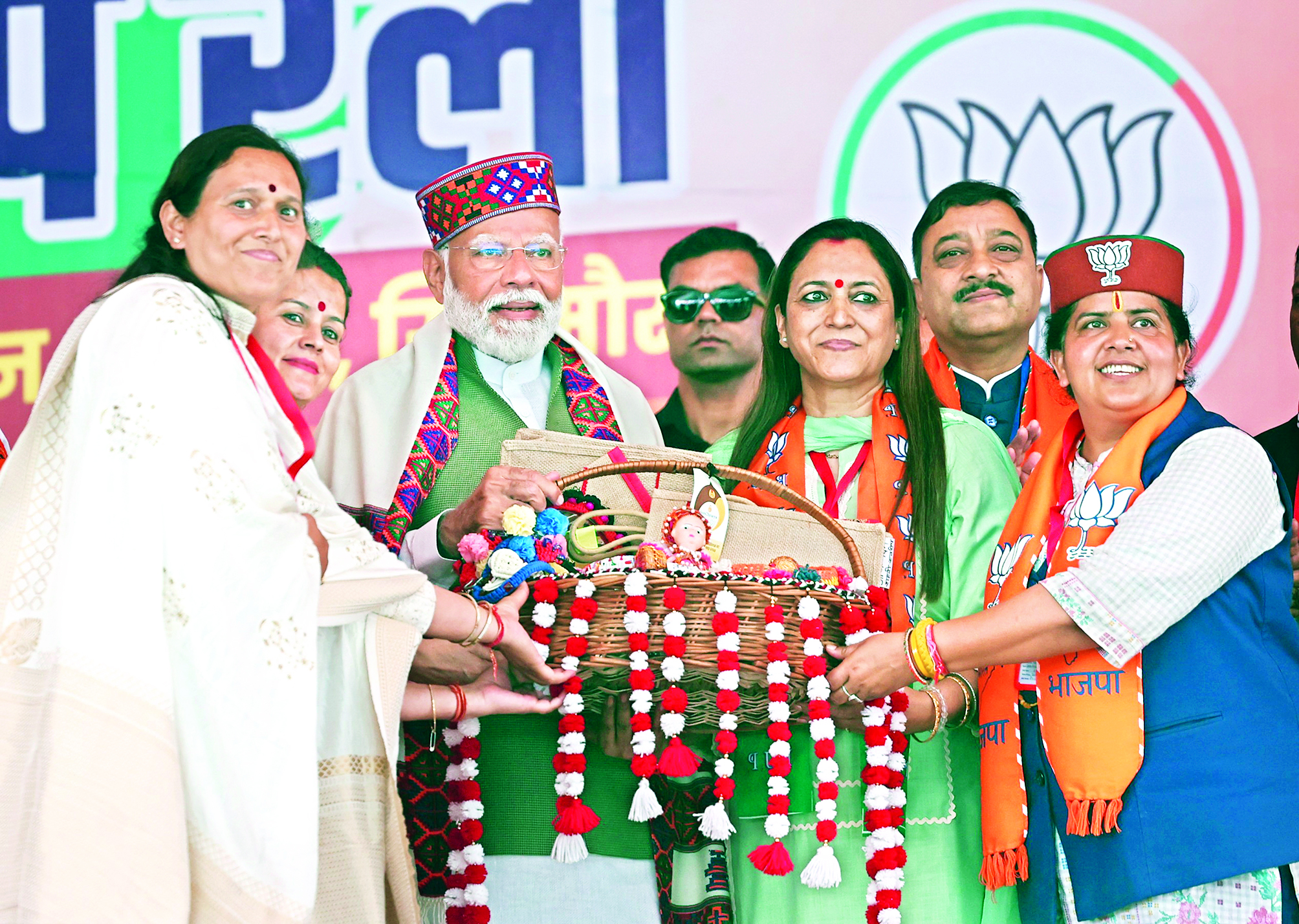Cong’s ‘talabaaz sarkar’ put a lock on recruitment commission: PM