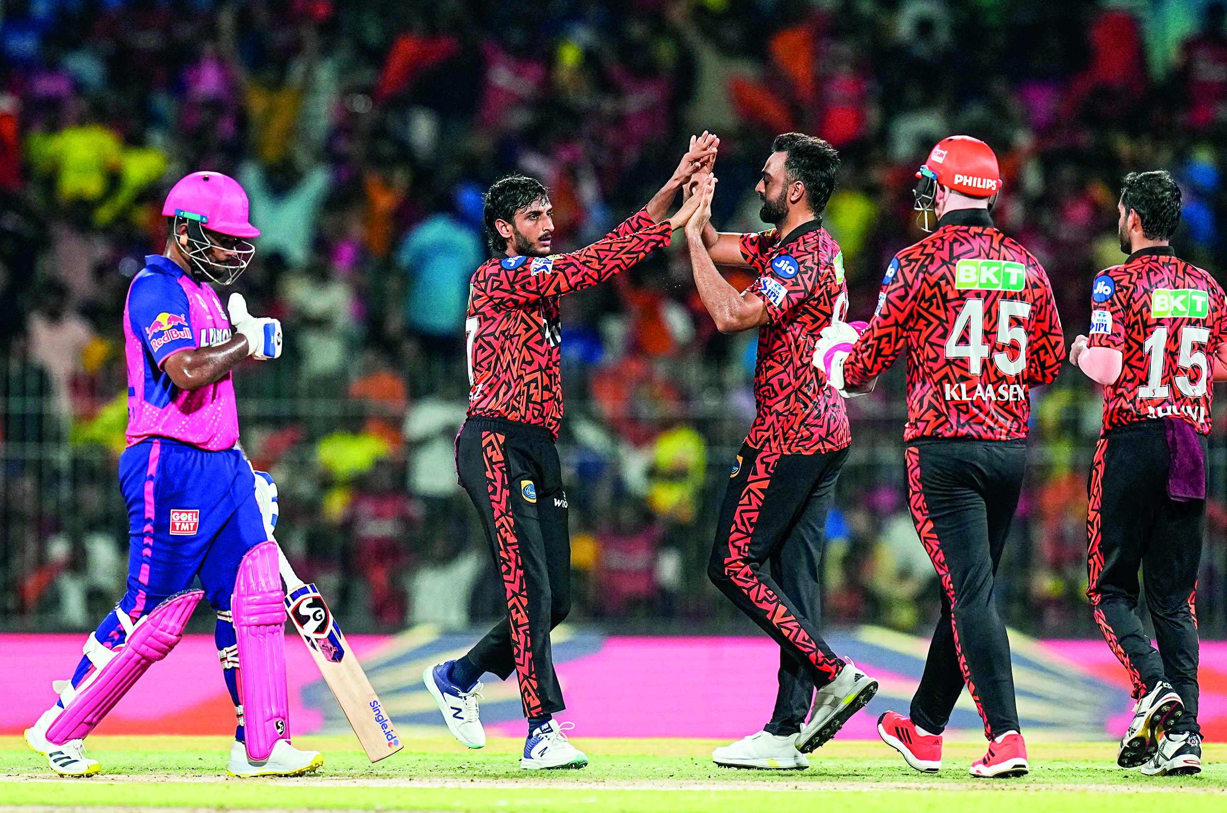 Royal ‘harakiri’ puts Sunrisers in IPL final