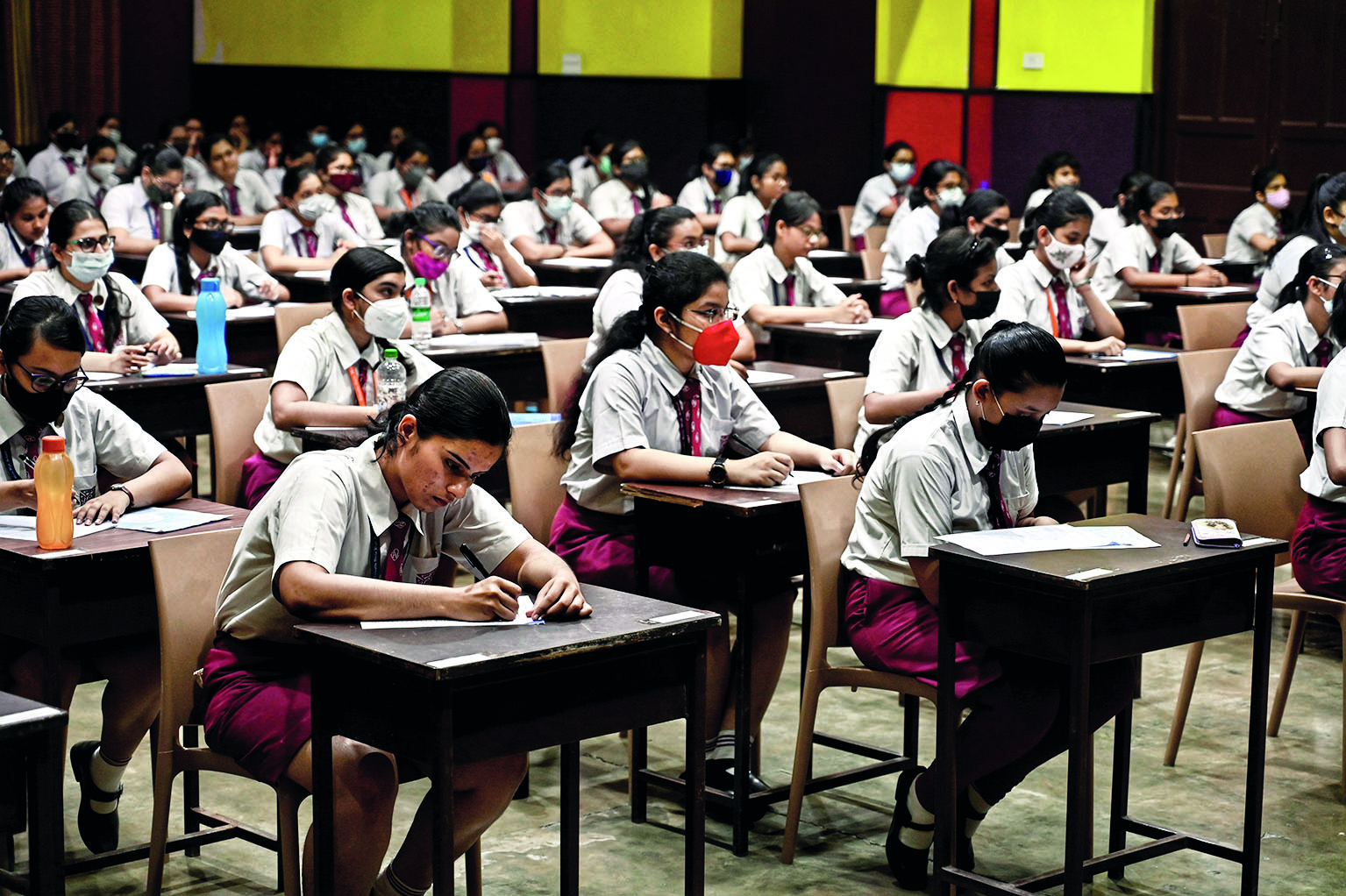 HS Council to explore reasons of significant increase of marks