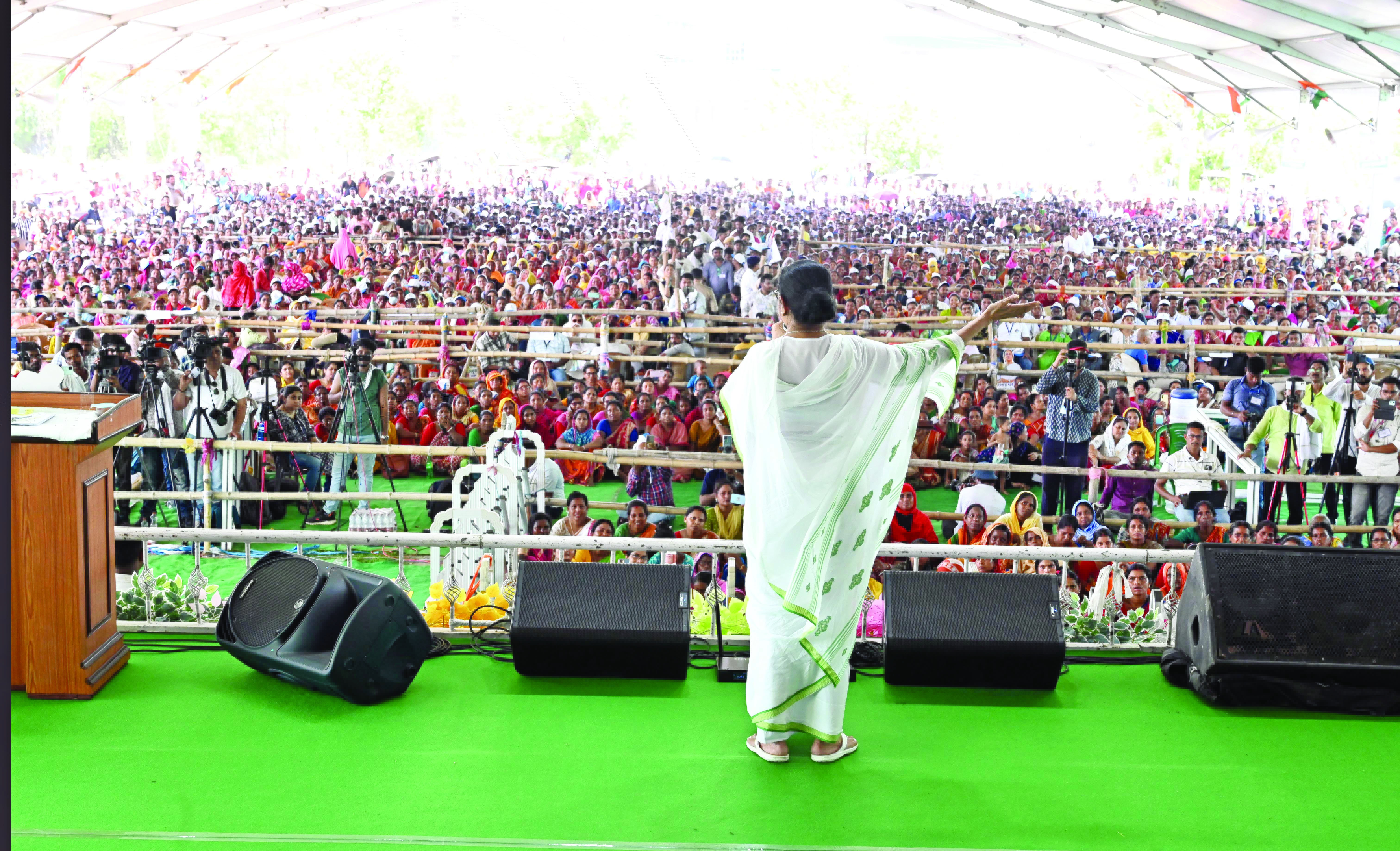 BJP will purge minorities from ration cards, voter lists, take away jobs: Mamata