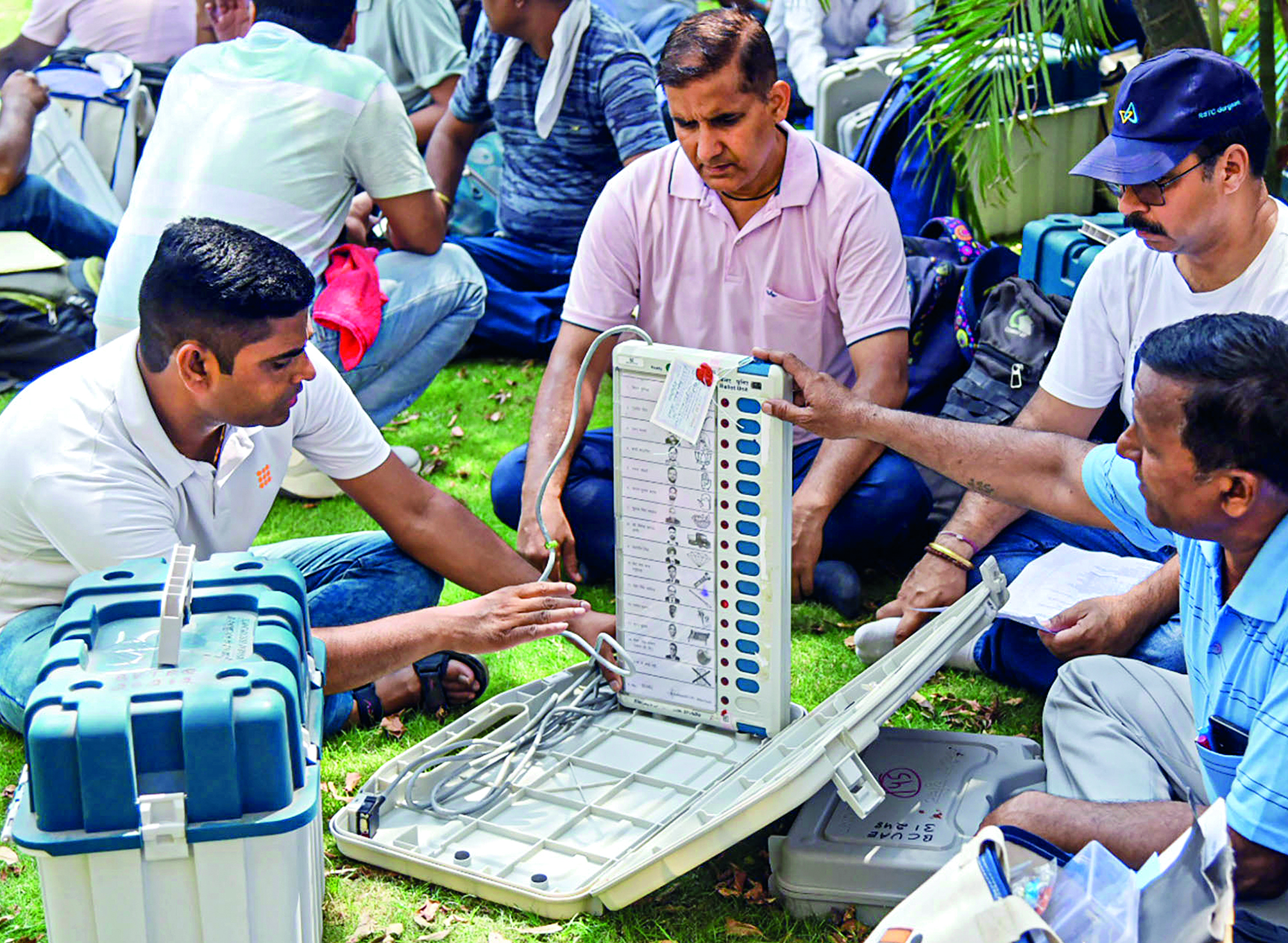 1.52 crore voters to seal fate of 162 candidates today