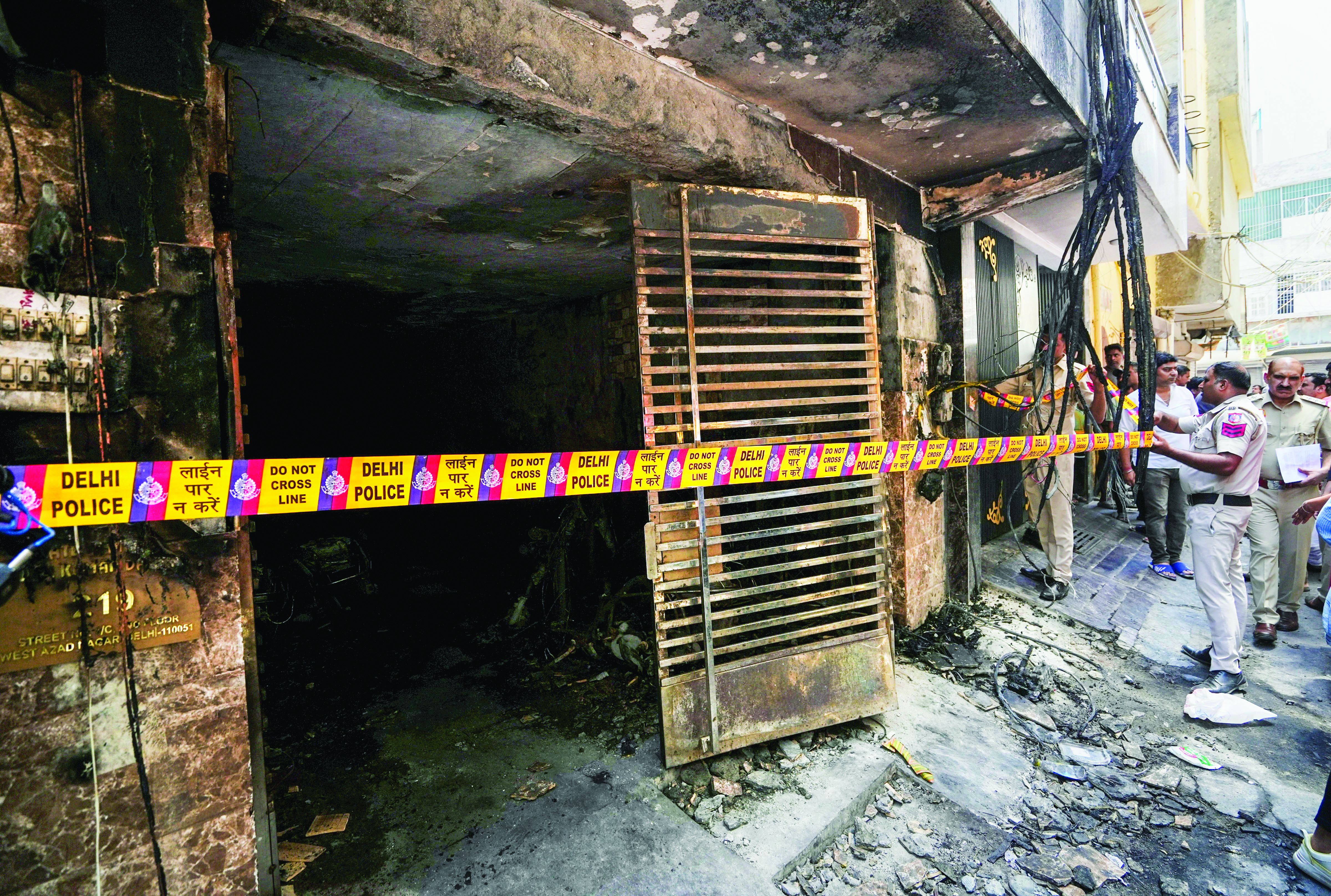 Blaze in Krishna Nagar claims 3 lives Blaze in Krishna Nagar claims 3 lives
