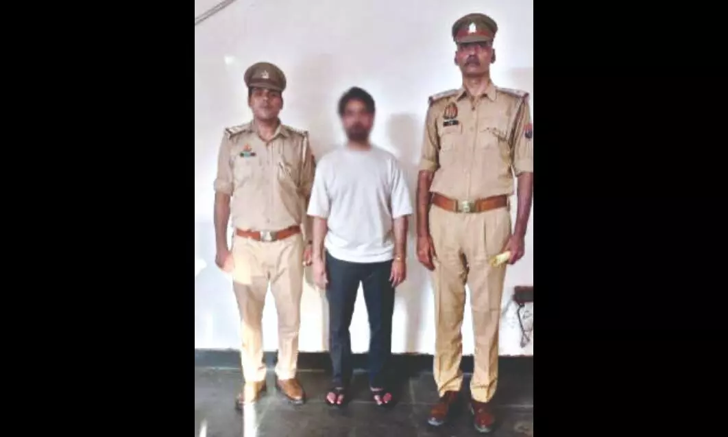 Woman found dead in Noida flat, IRS officer arrested Woman found dead in Noida flat, IRS officer arrested