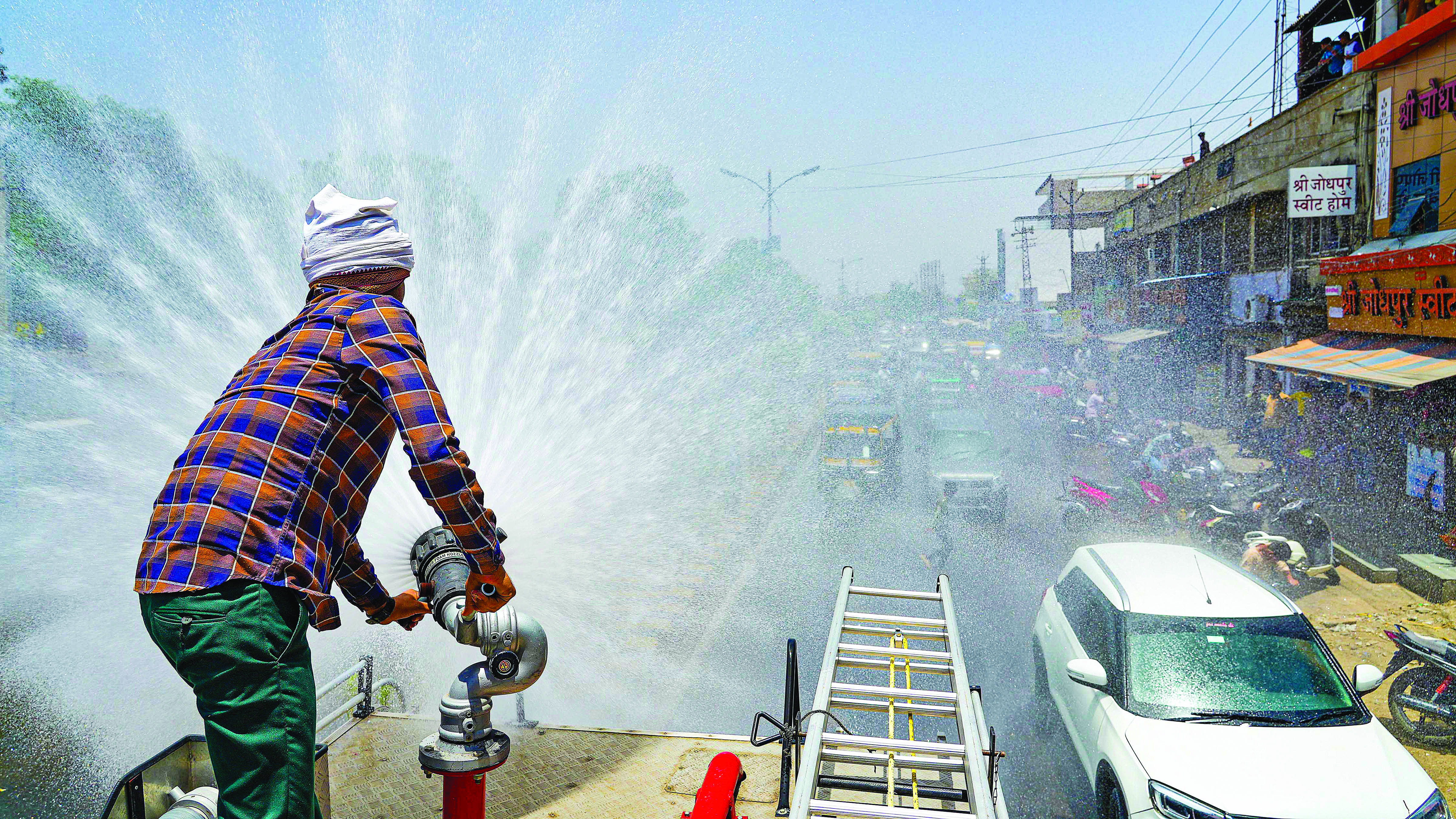 Delhi logs highest temp of season at 49.9 0C