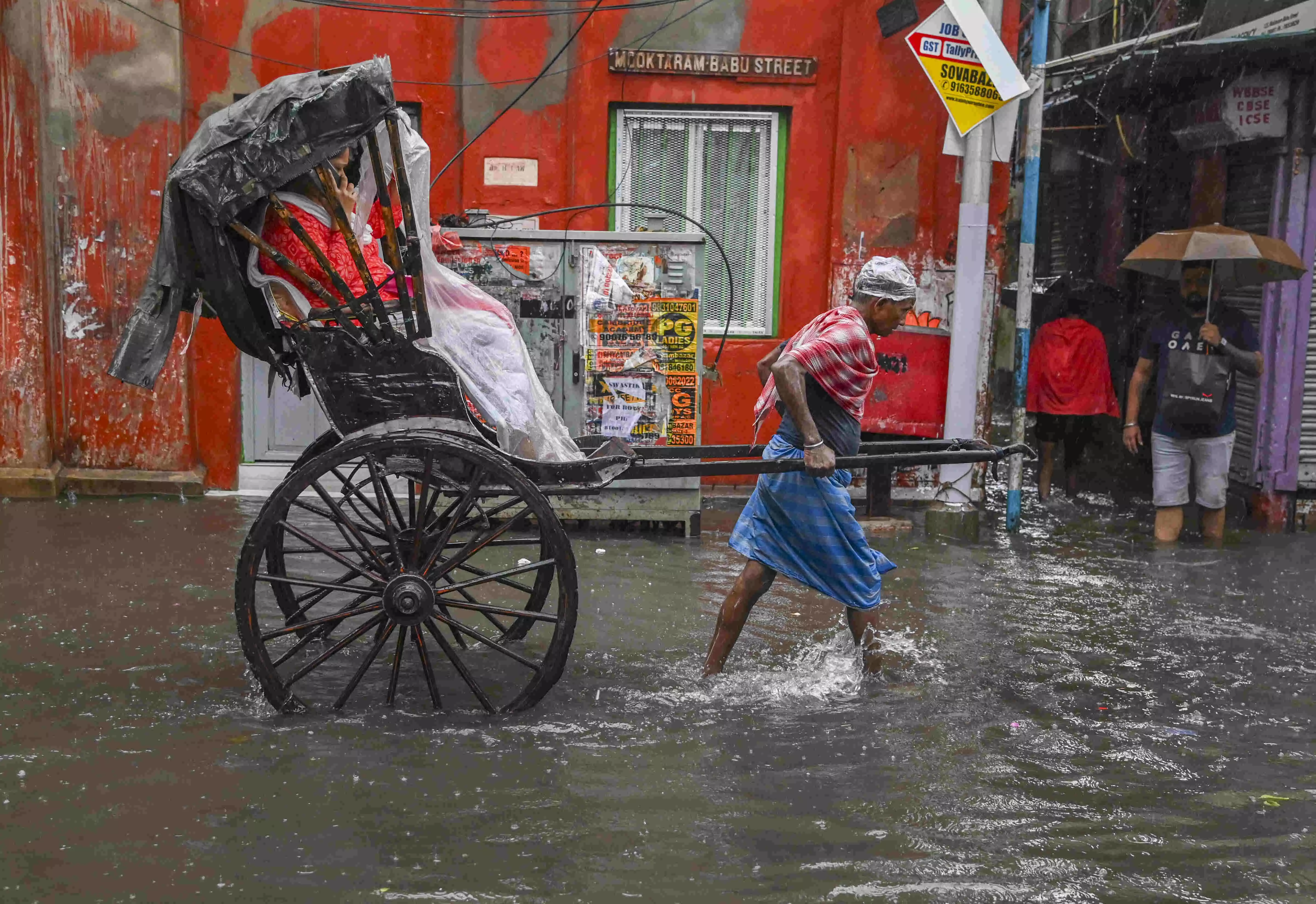 Cyclone Remal claims several lives in Bengal, leaves trail of destruction Cyclone Remal claims several lives in Bengal, leaves trail of destruction