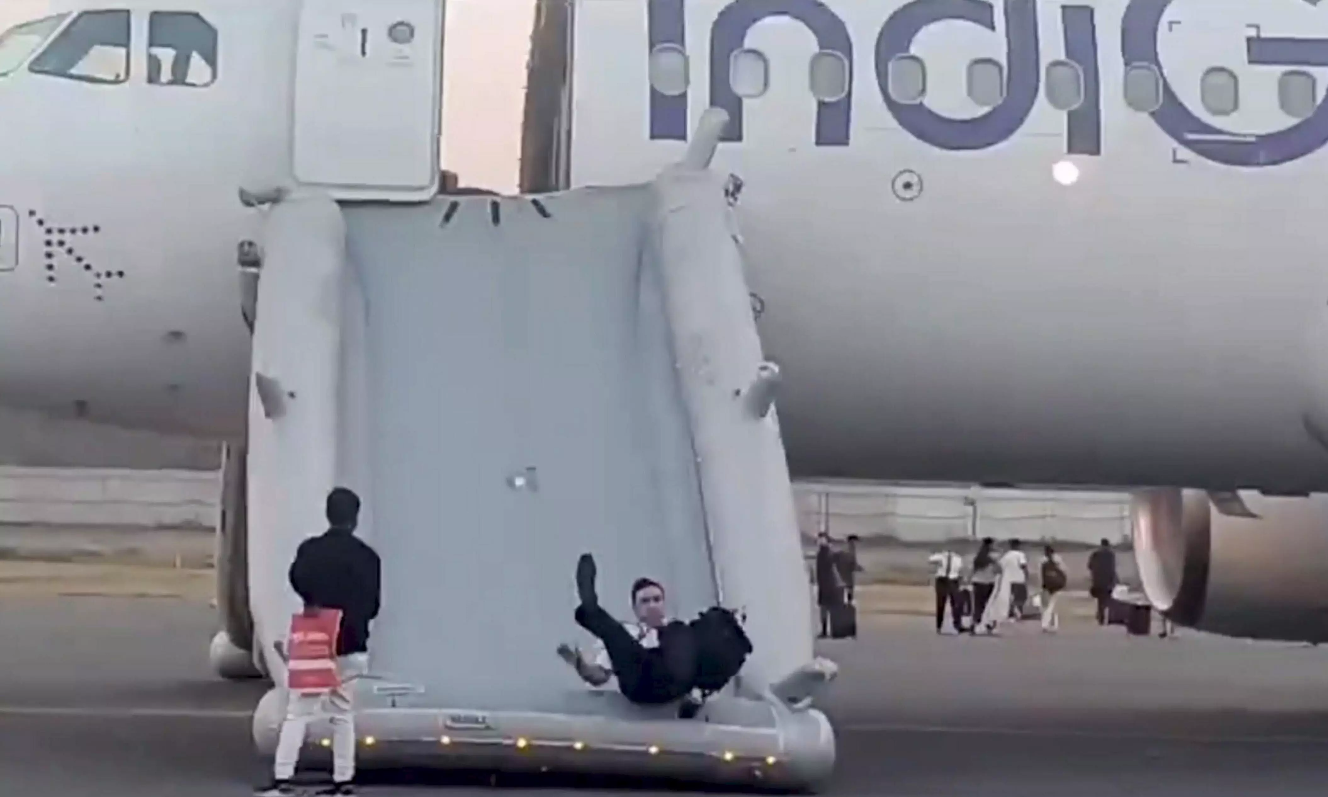 Hoax bomb threat: Drama at Delhi airport as Varanasi-bound flight evacuated Hoax bomb threat: Drama at Delhi airport as Varanasi-bound flight evacuated