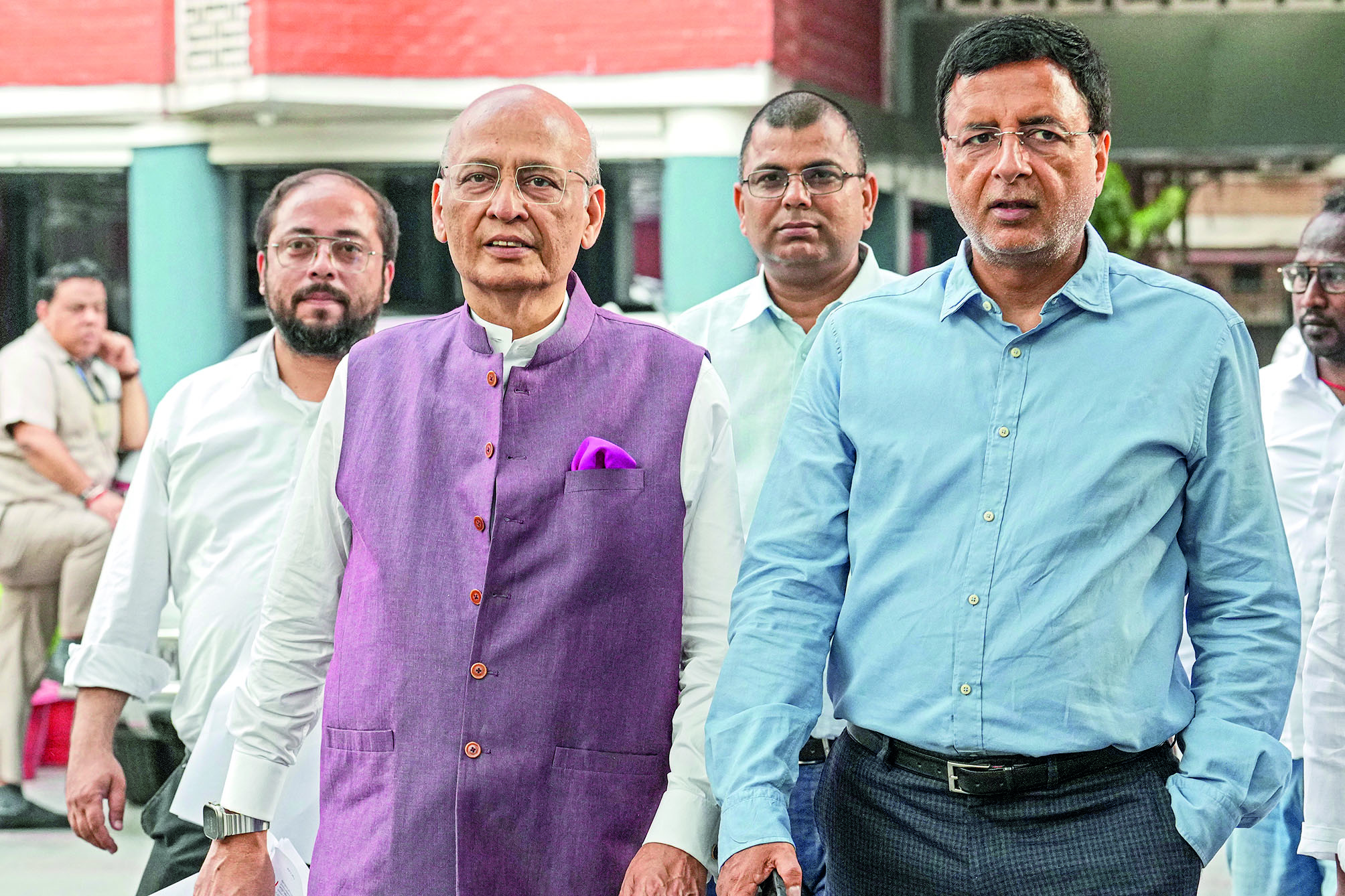 PM’s 48-hr meditation trip violates model code, claims Congress
