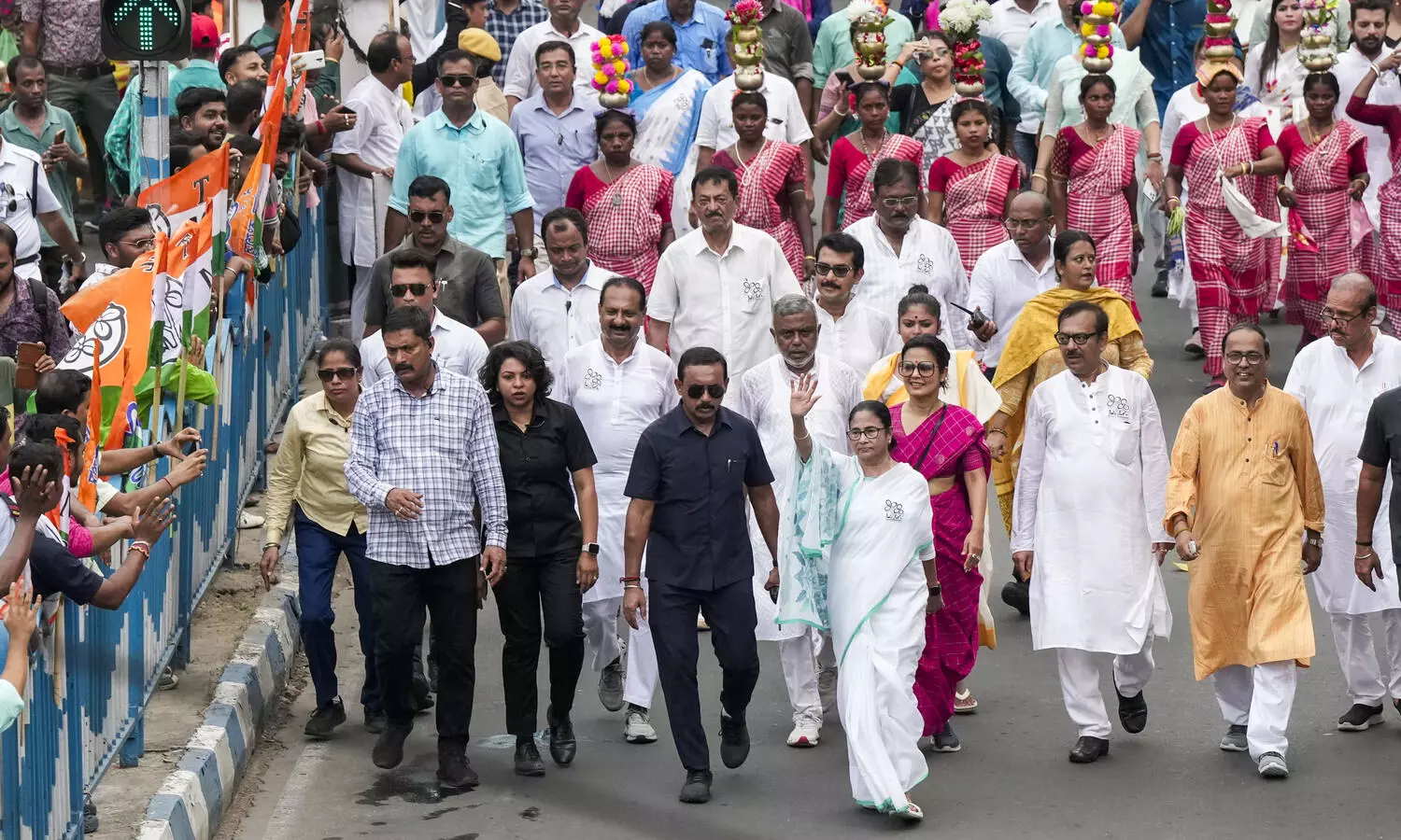 BJP doesnt care about constitutional responsibility that comes with PMs post: Mamata