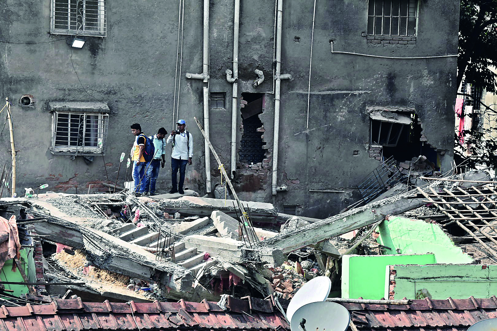 KMC inspects ‘dangerous buildings’ ahead of monsoon KMC inspects ‘dangerous buildings’ ahead of monsoon