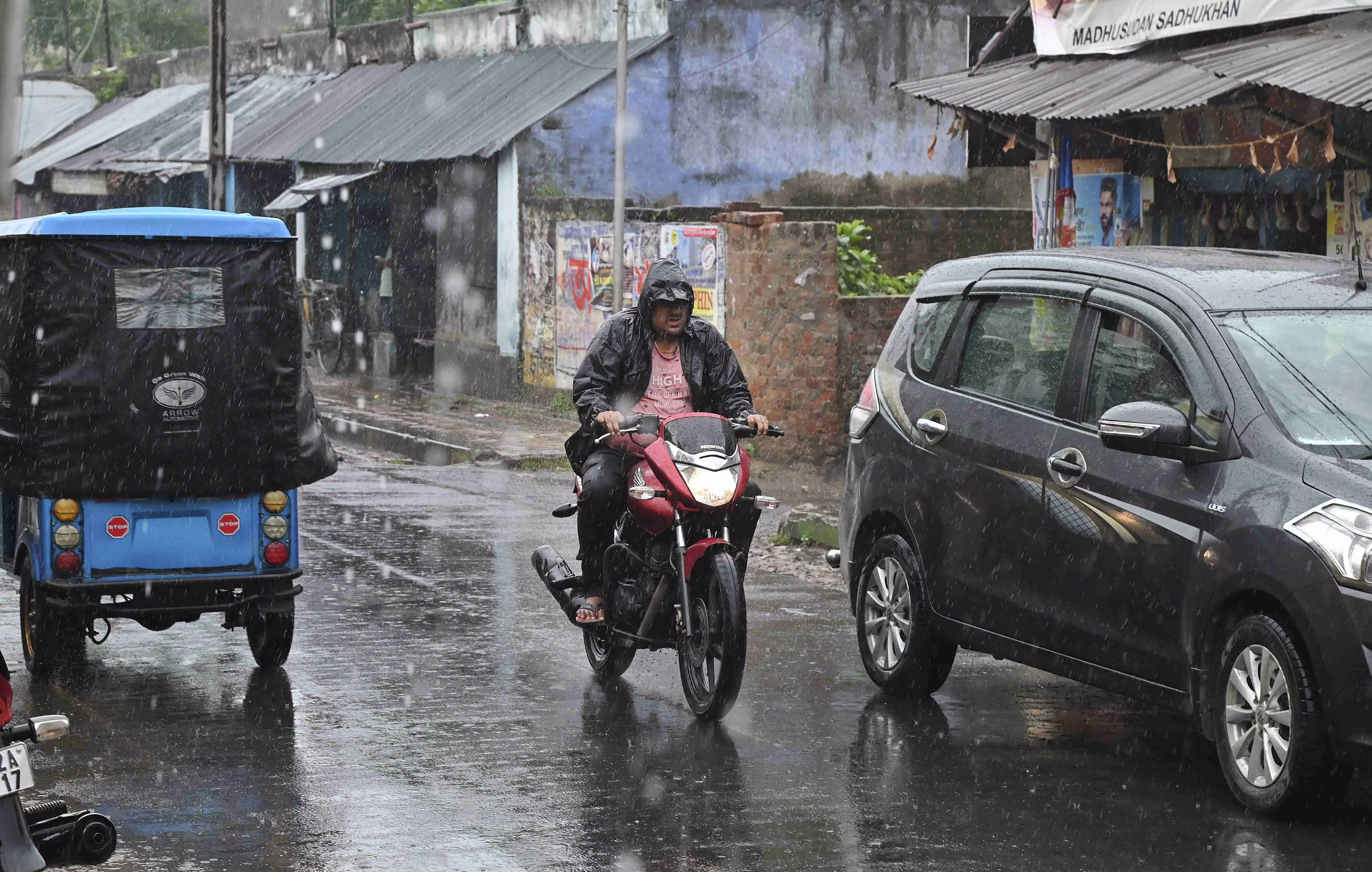 Monsoon reaches northern West Bengal six days ahead of schedule Monsoon reaches northern West Bengal six days ahead of schedule