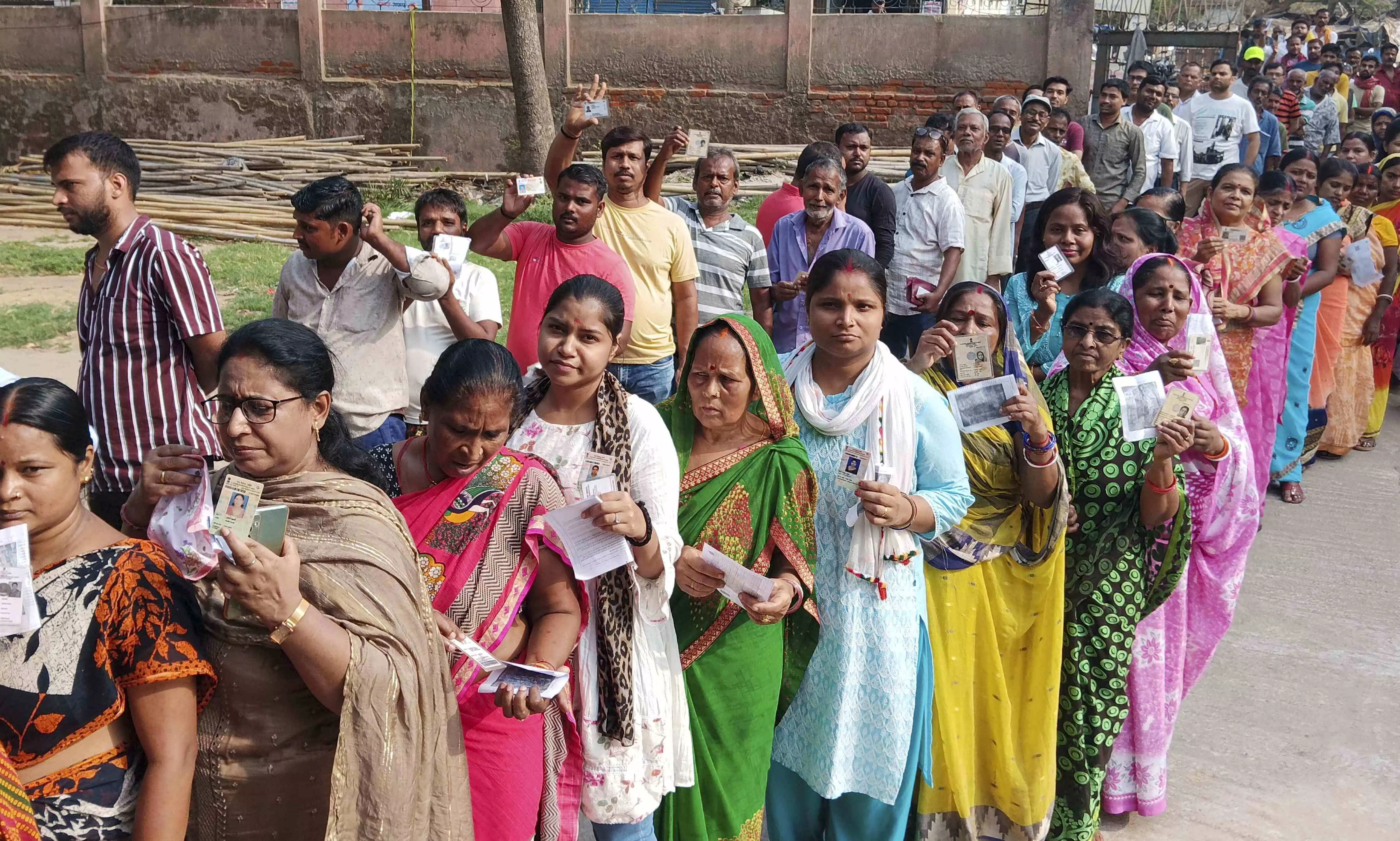 LS polls phase 7: Over 40 per cent voting recorded till 1 pm in 57 constituencies of 8 states LS polls phase 7: Over 40 per cent voting recorded till 1 pm in 57 constituencies of 8 states
