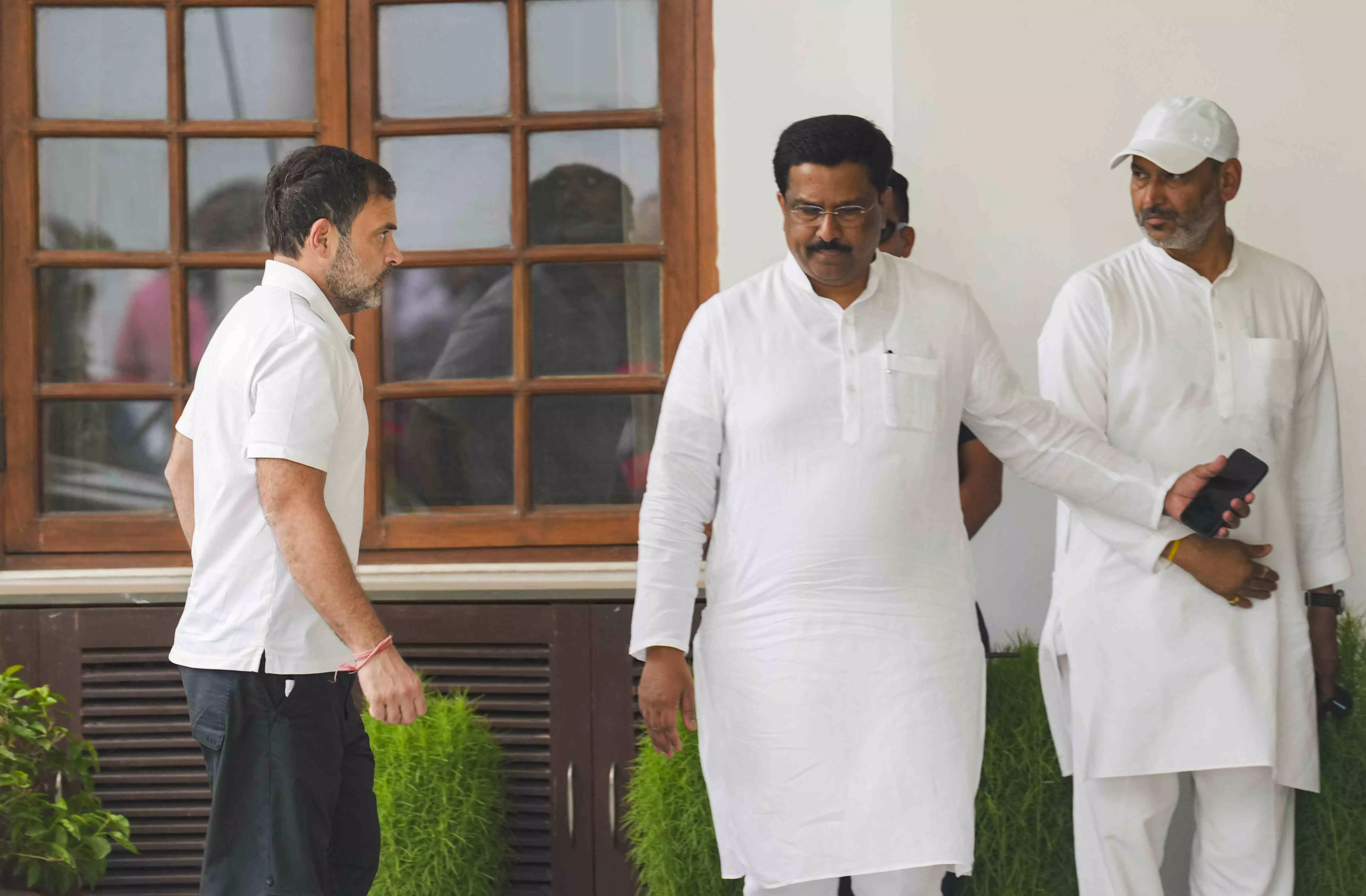 INDIA bloc leaders meet to discuss strategy for counting of votes, TMC and PDP skip